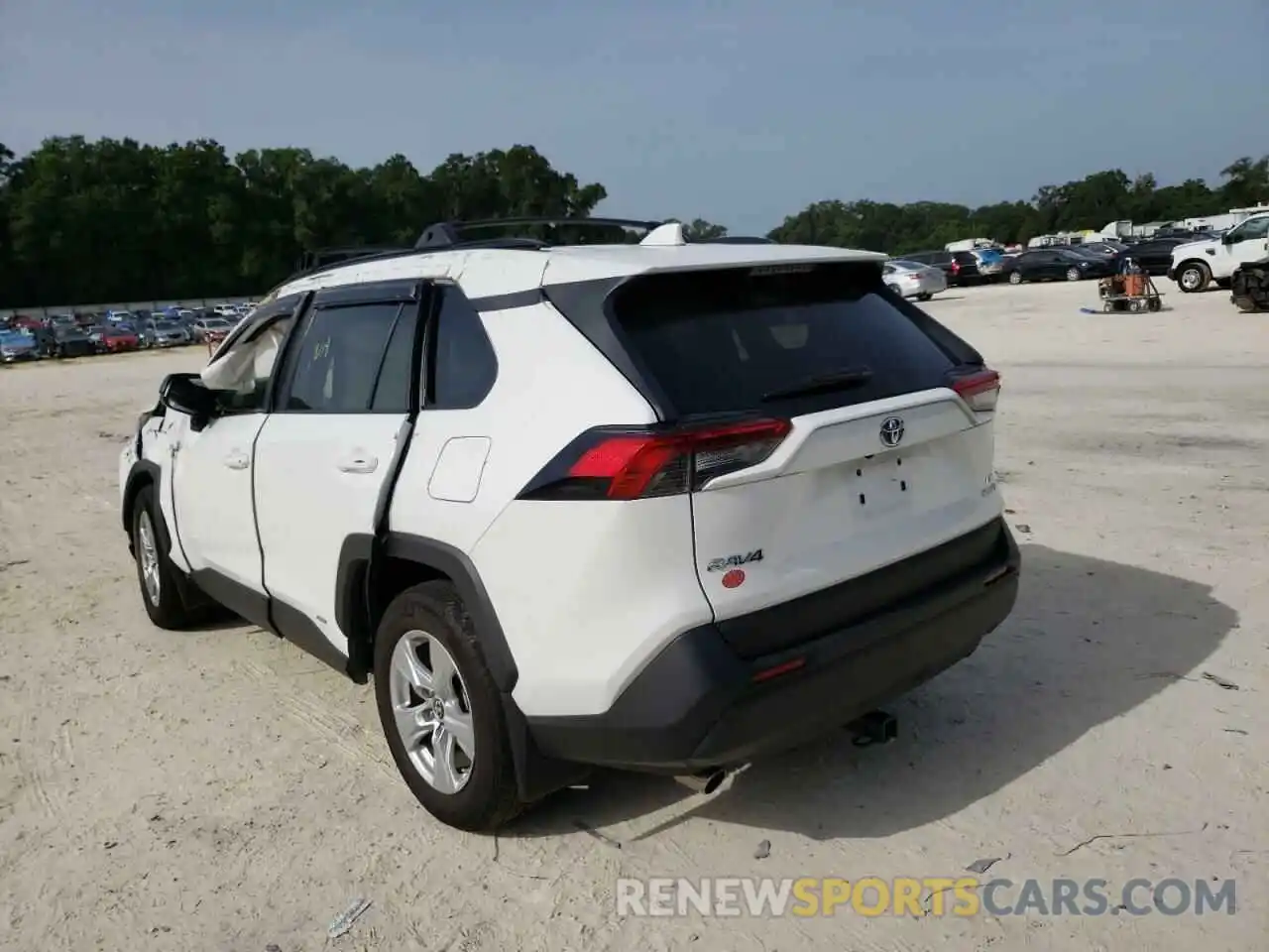 3 Photograph of a damaged car 2T3LWRFVXKW015719 TOYOTA RAV4 2019