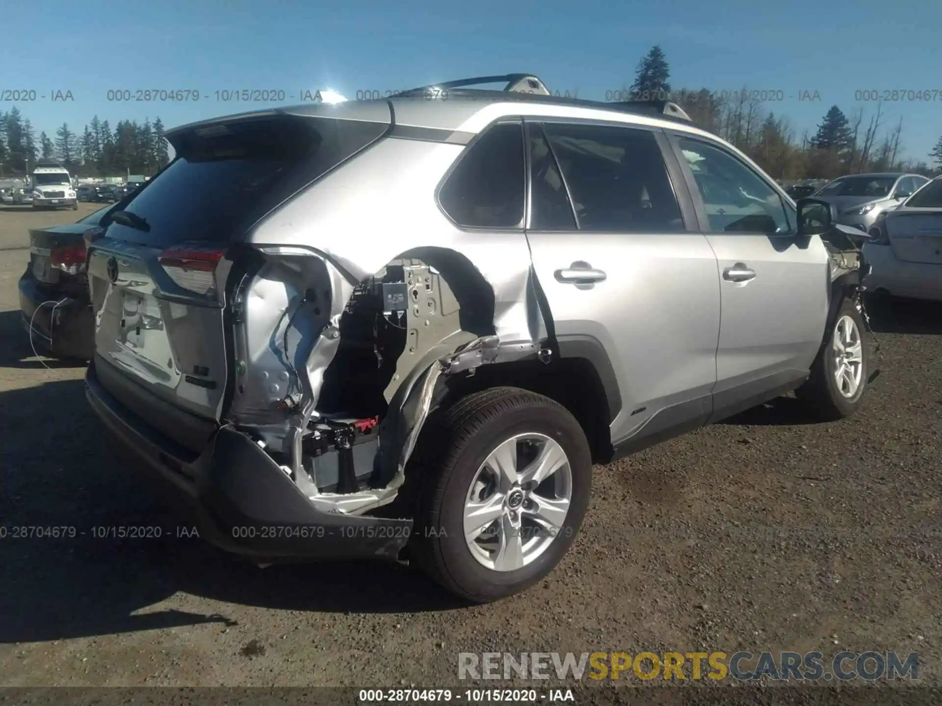 4 Photograph of a damaged car 2T3LWRFVXKW020838 TOYOTA RAV4 2019