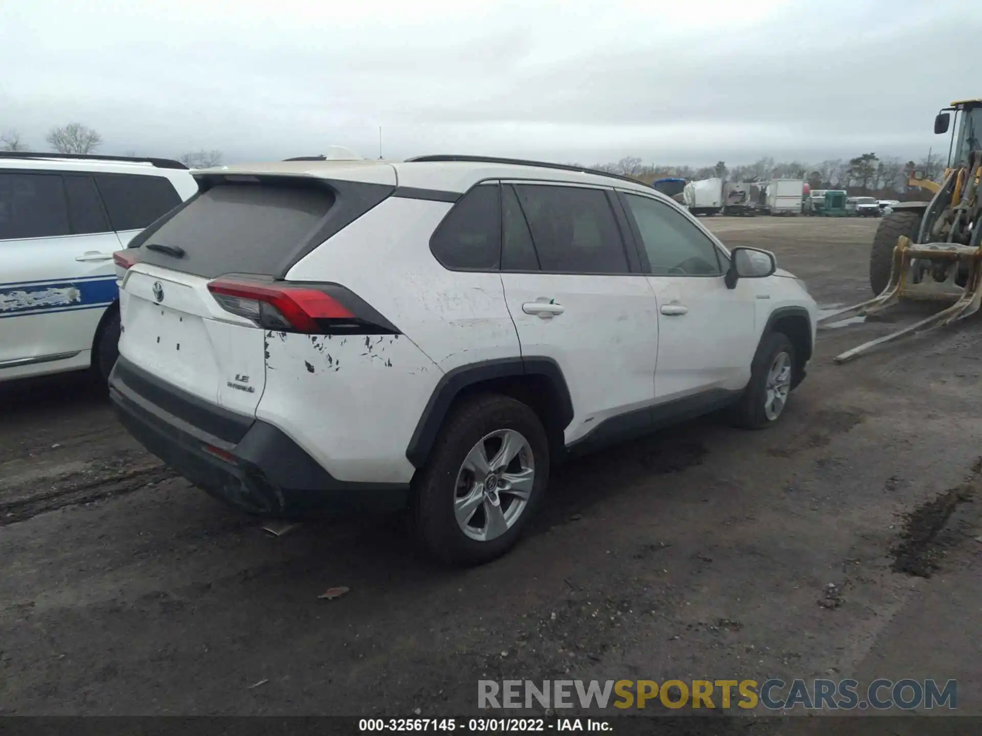 4 Photograph of a damaged car 2T3MWRFV0KW011554 TOYOTA RAV4 2019