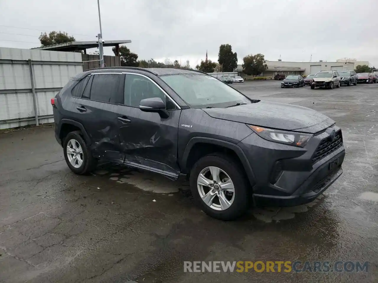 4 Photograph of a damaged car 2T3MWRFV0KW012364 TOYOTA RAV4 2019