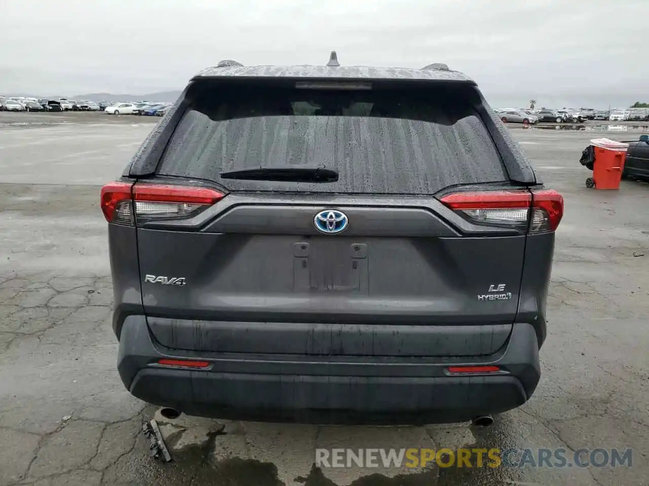 6 Photograph of a damaged car 2T3MWRFV0KW012364 TOYOTA RAV4 2019