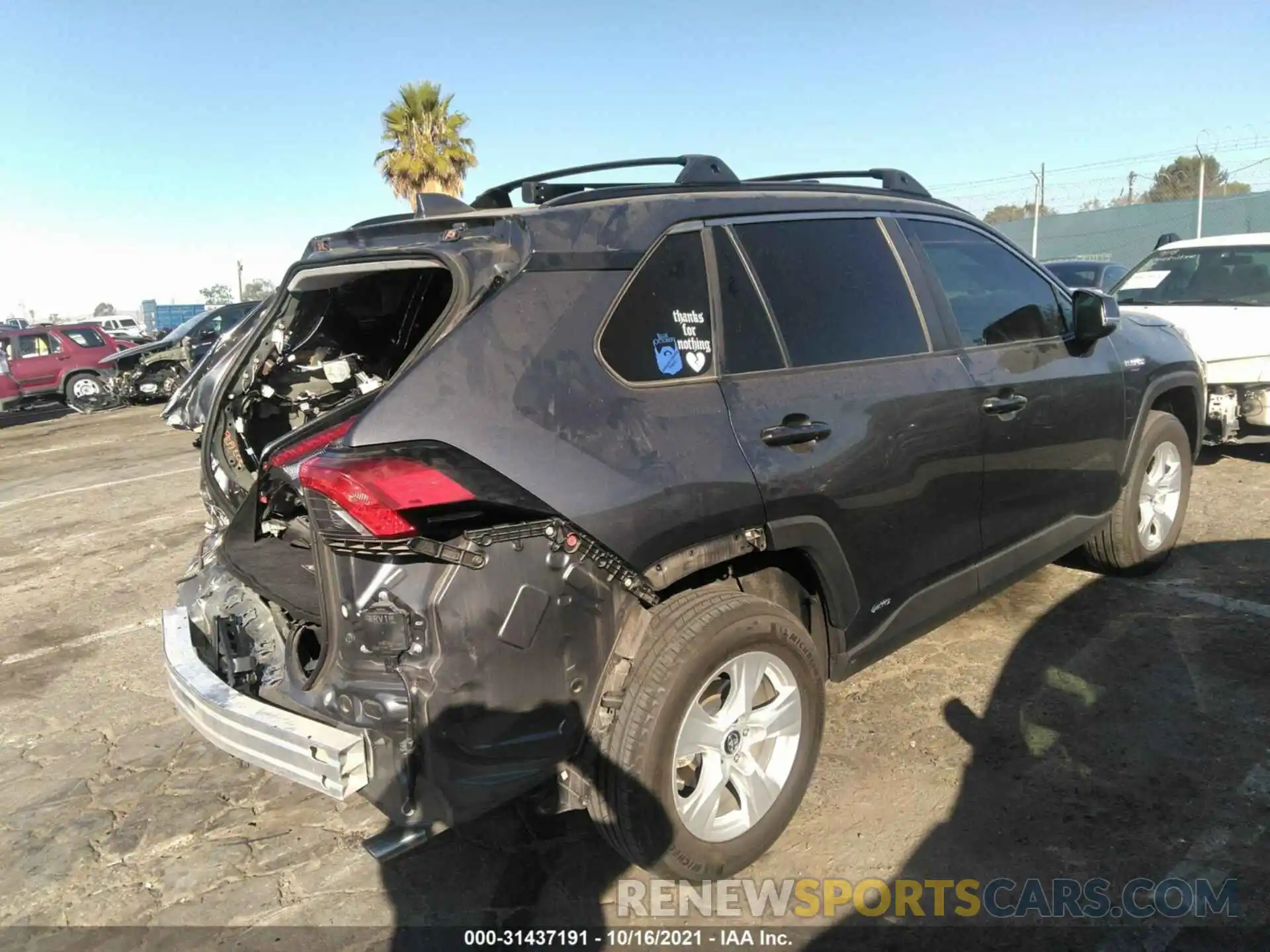 4 Photograph of a damaged car 2T3MWRFV0KW012882 TOYOTA RAV4 2019