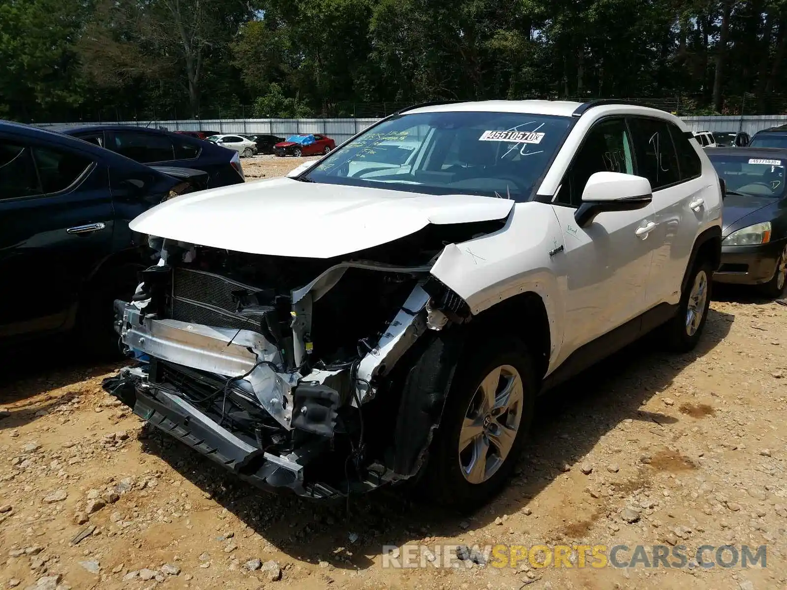 2 Photograph of a damaged car 2T3MWRFV1KW010381 TOYOTA RAV4 2019