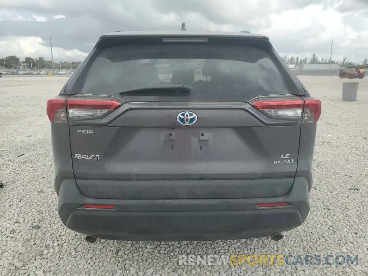 6 Photograph of a damaged car 2T3MWRFV1KW033885 TOYOTA RAV4 2019