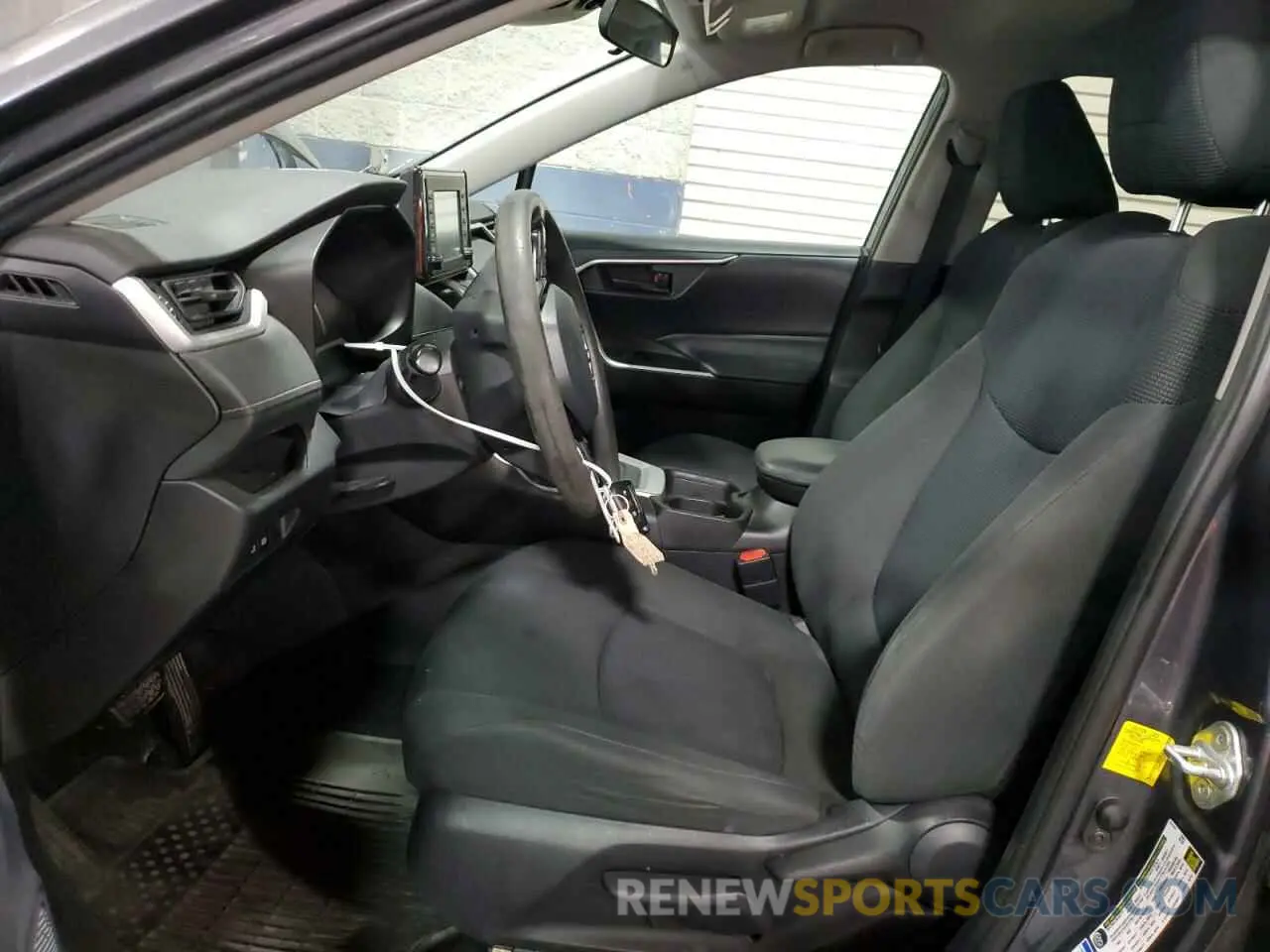 7 Photograph of a damaged car 2T3MWRFV2KW005240 TOYOTA RAV4 2019