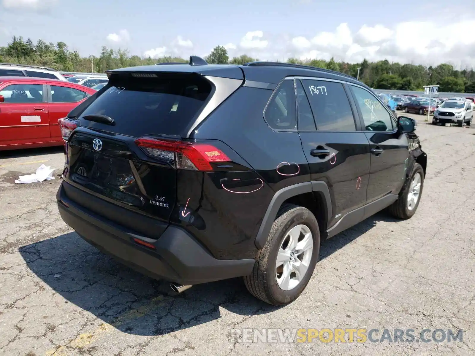 4 Photograph of a damaged car 2T3MWRFV2KW005514 TOYOTA RAV4 2019