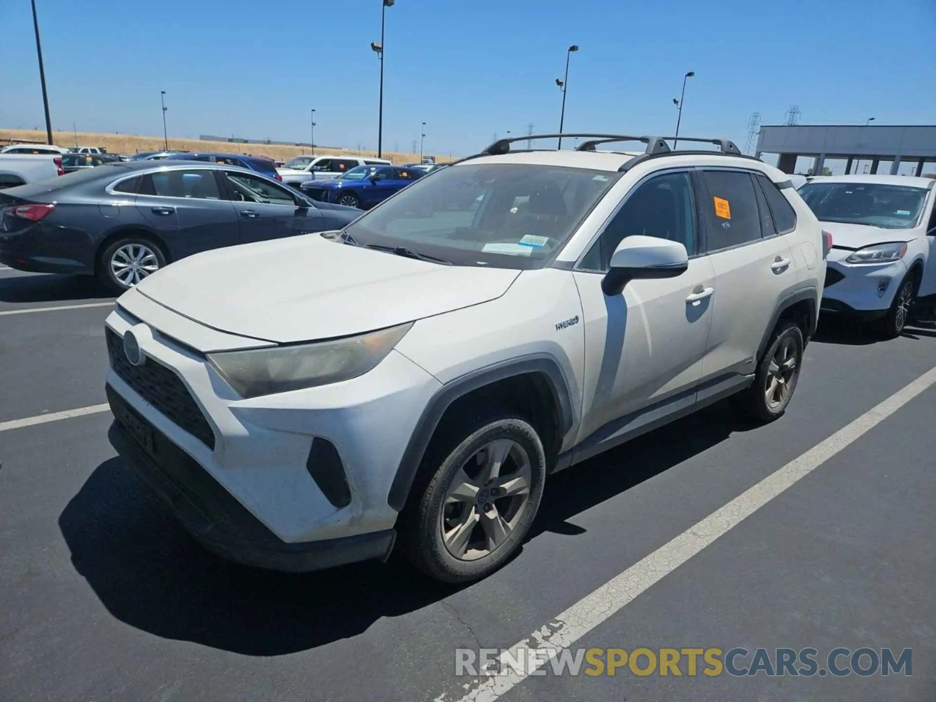10 Photograph of a damaged car 2T3MWRFV2KW021633 TOYOTA RAV4 2019