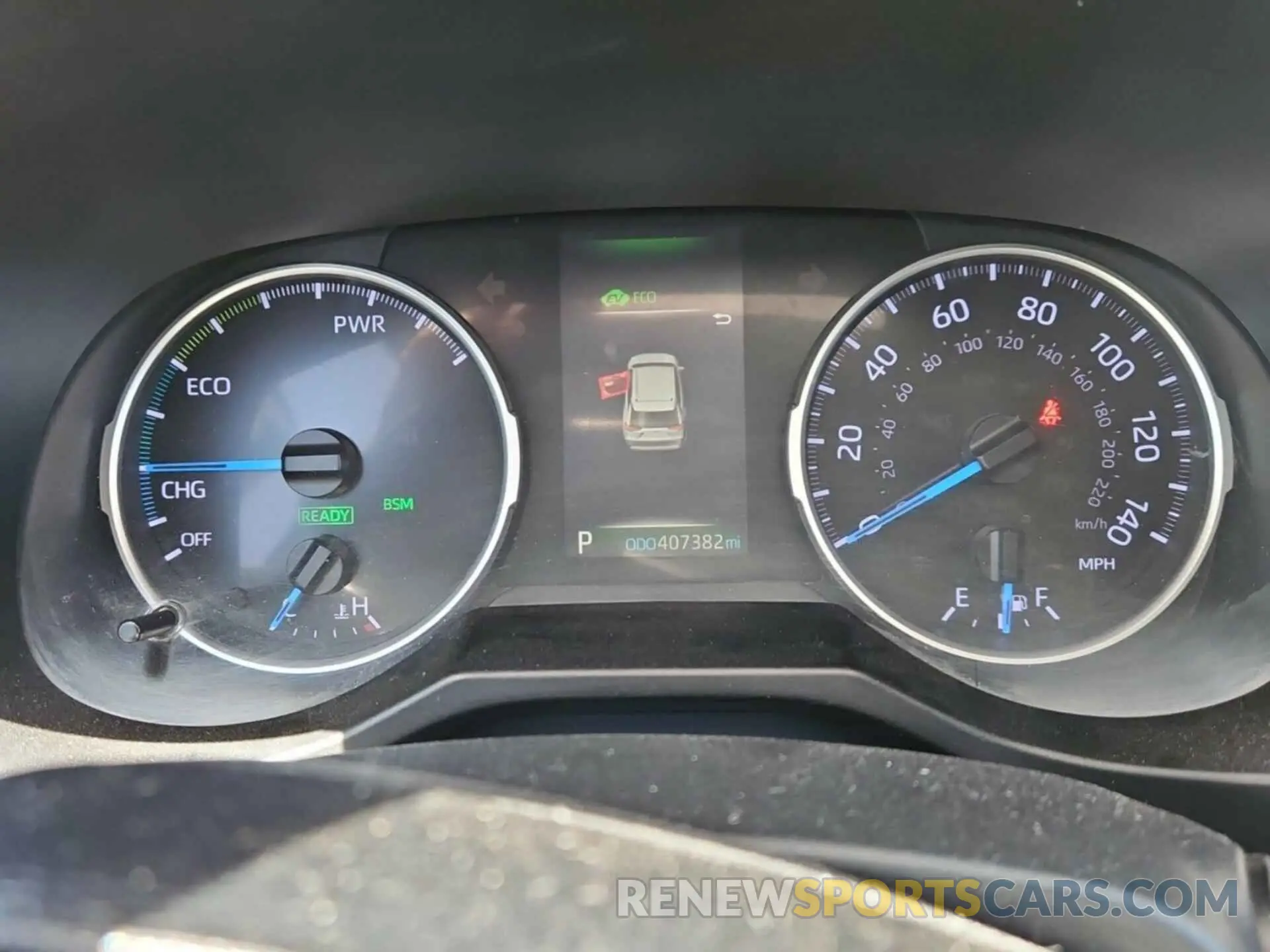 9 Photograph of a damaged car 2T3MWRFV2KW021633 TOYOTA RAV4 2019