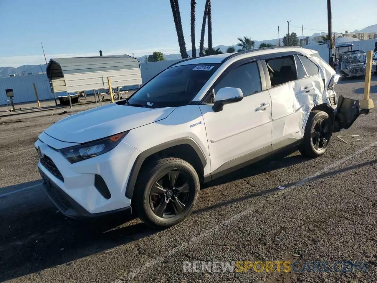 1 Photograph of a damaged car 2T3MWRFV3KW034214 TOYOTA RAV4 2019
