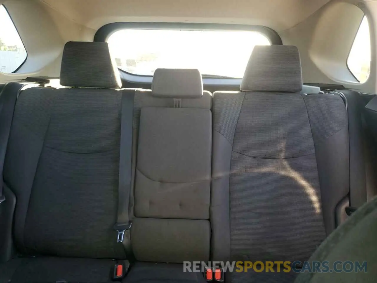 10 Photograph of a damaged car 2T3MWRFV3KW034214 TOYOTA RAV4 2019