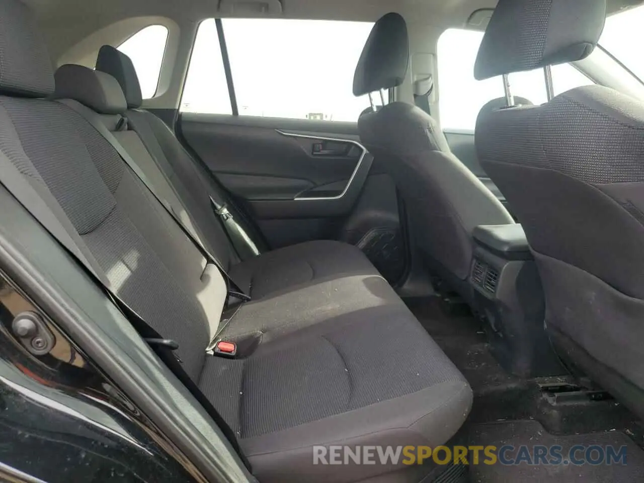 10 Photograph of a damaged car 2T3MWRFV3KW036593 TOYOTA RAV4 2019