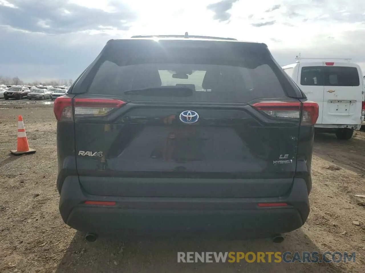 6 Photograph of a damaged car 2T3MWRFV3KW036593 TOYOTA RAV4 2019