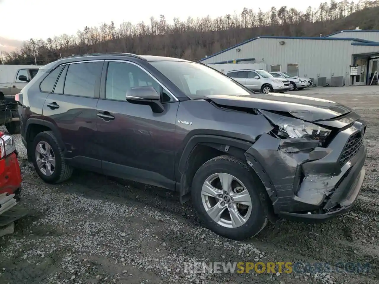 4 Photograph of a damaged car 2T3MWRFV3KW036884 TOYOTA RAV4 2019