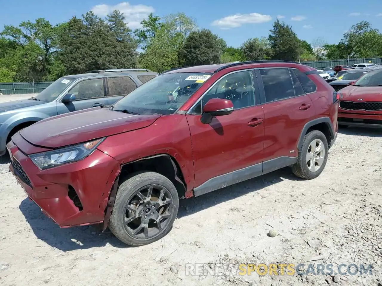 1 Photograph of a damaged car 2T3MWRFV3KW039171 TOYOTA RAV4 2019