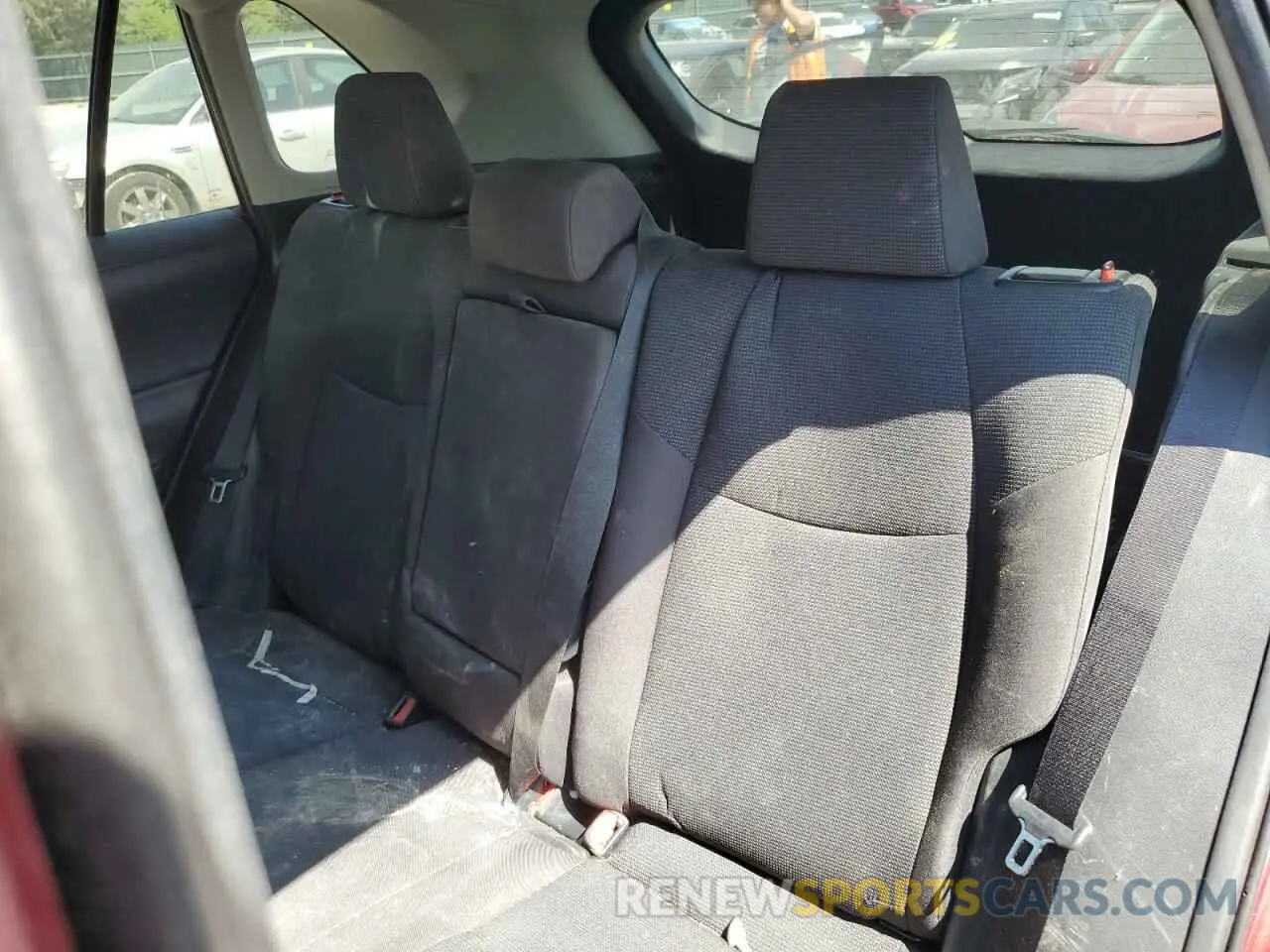 10 Photograph of a damaged car 2T3MWRFV3KW039171 TOYOTA RAV4 2019