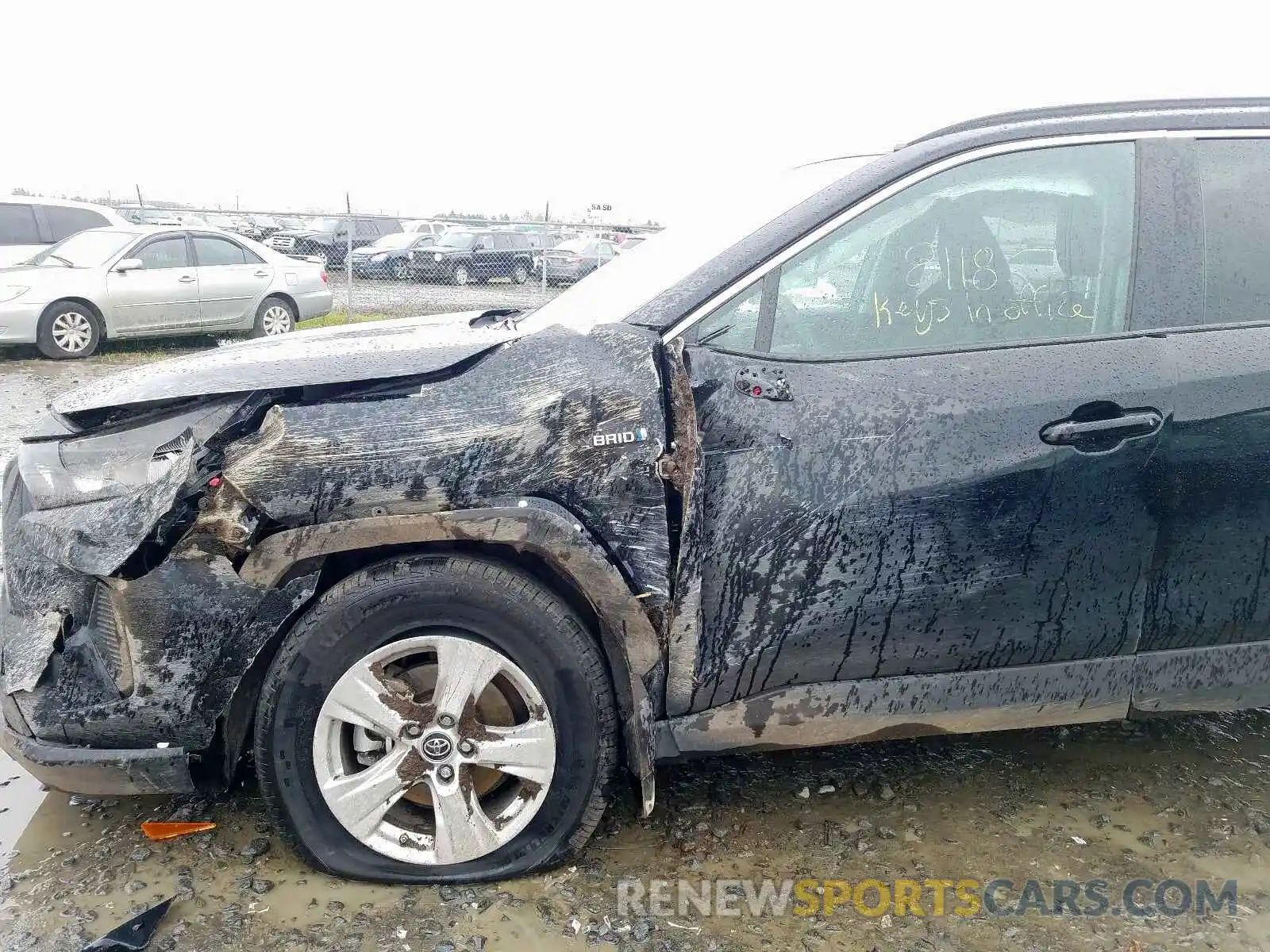 9 Photograph of a damaged car 2T3MWRFV4KW014702 TOYOTA RAV4 2019