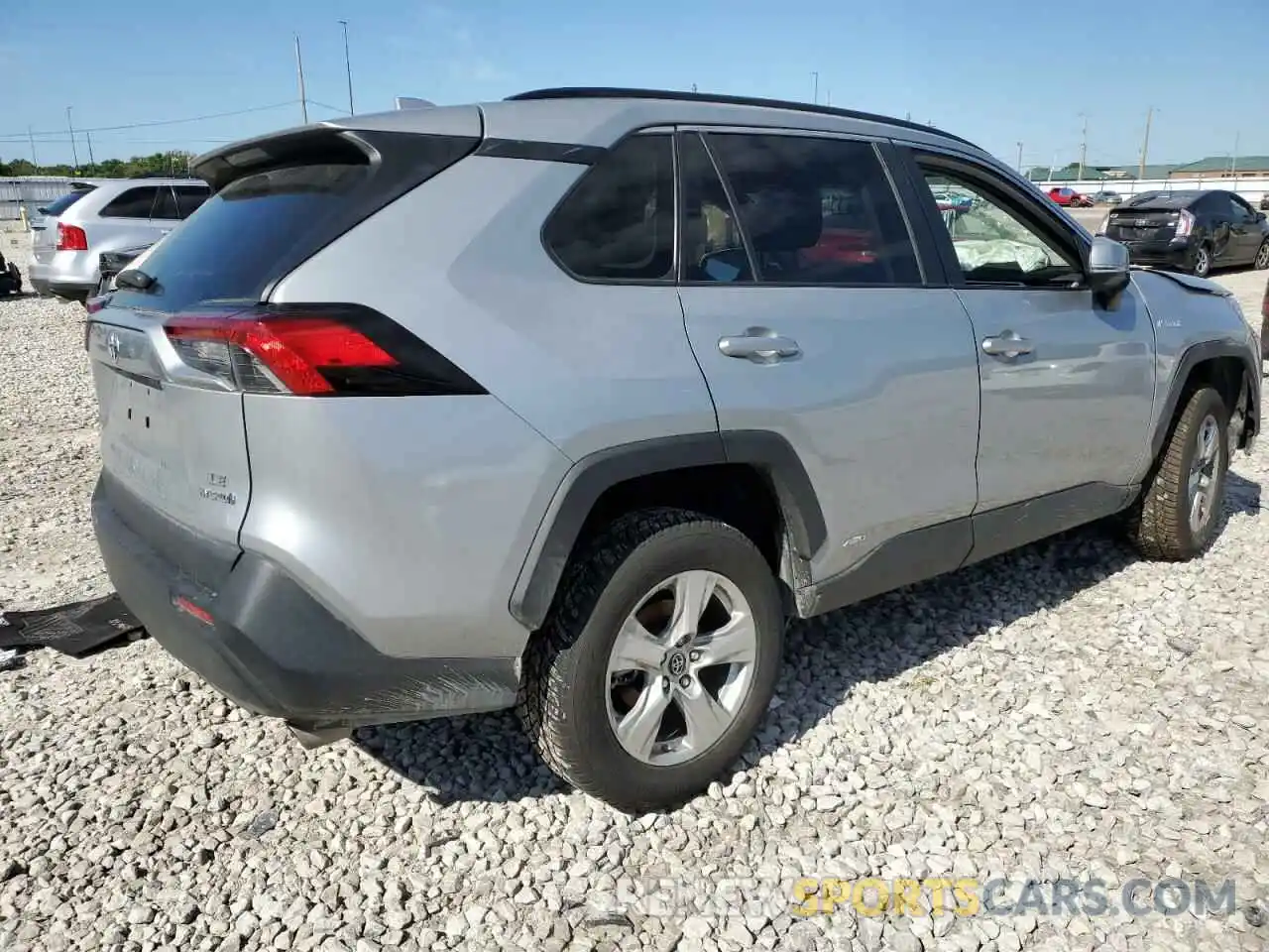 4 Photograph of a damaged car 2T3MWRFV4KW016353 TOYOTA RAV4 2019