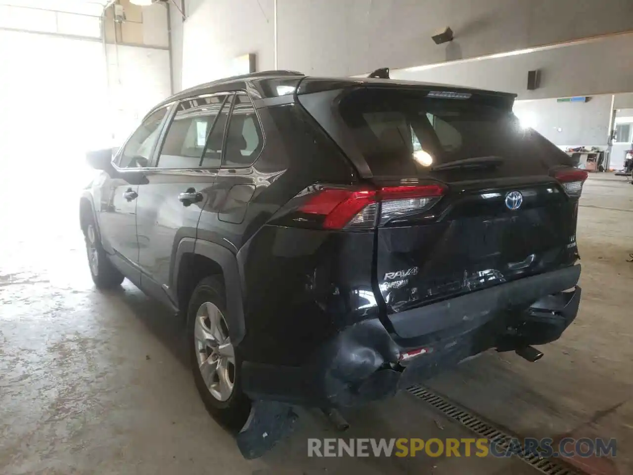 3 Photograph of a damaged car 2T3MWRFV5KW007290 TOYOTA RAV4 2019