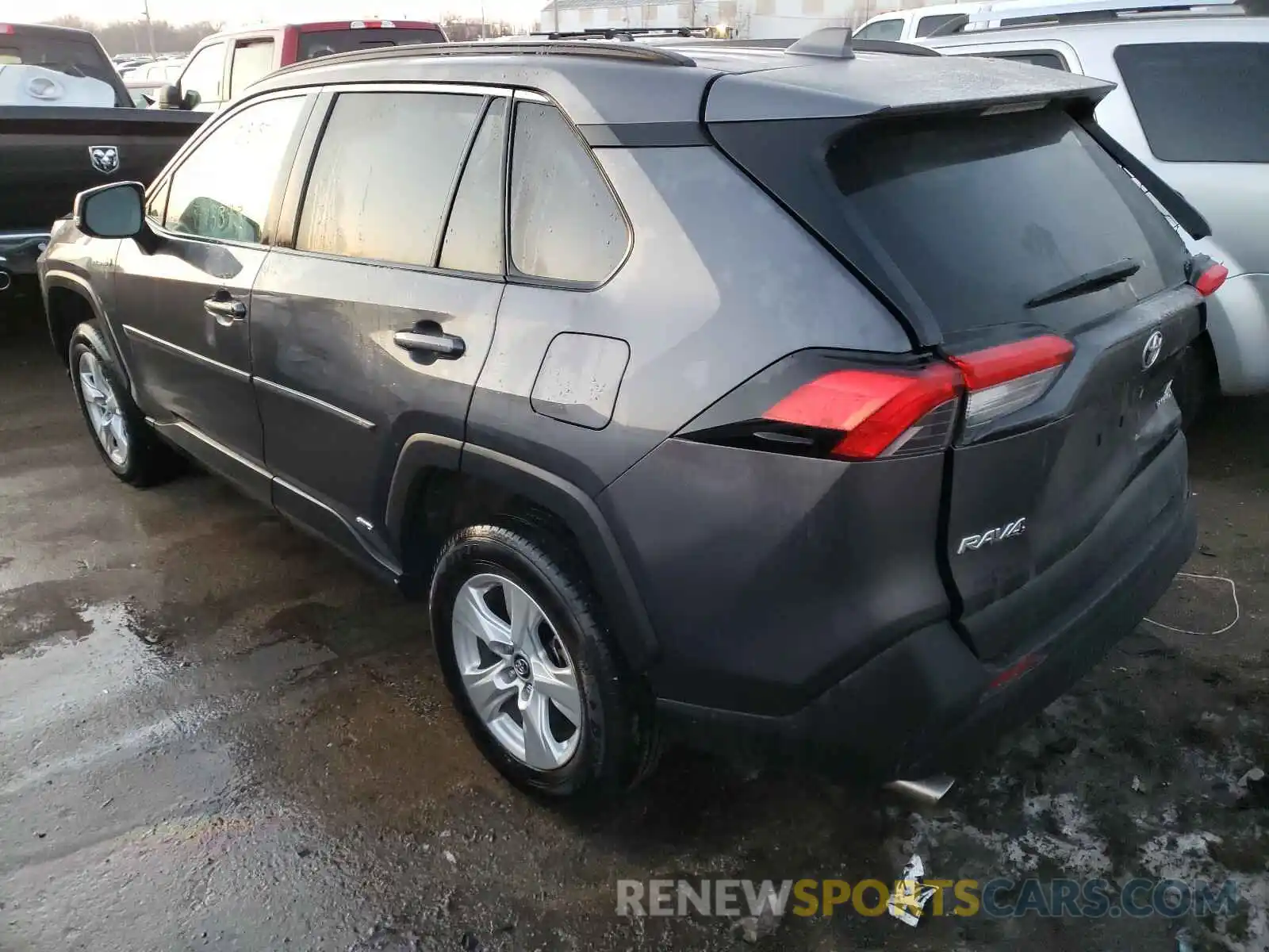 3 Photograph of a damaged car 2T3MWRFV5KW033307 TOYOTA RAV4 2019