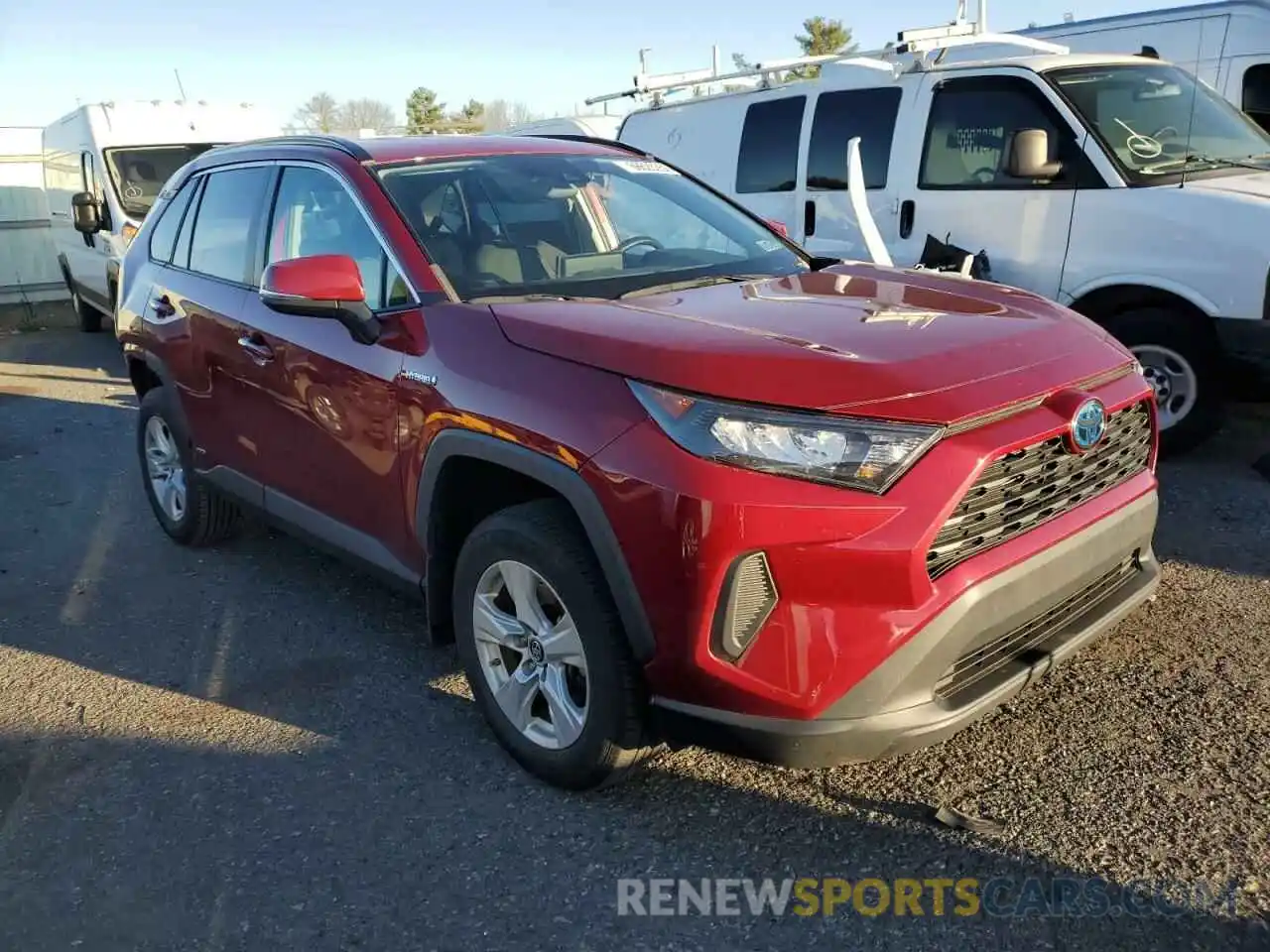 4 Photograph of a damaged car 2T3MWRFV5KW034313 TOYOTA RAV4 2019