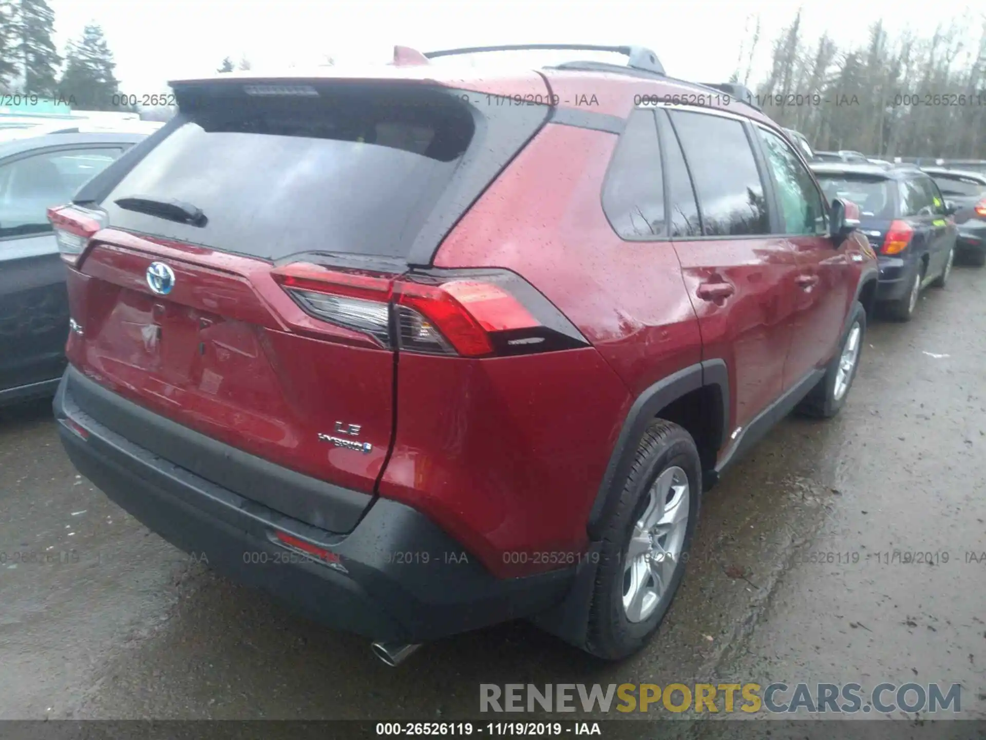 4 Photograph of a damaged car 2T3MWRFV5KW037003 TOYOTA RAV4 2019