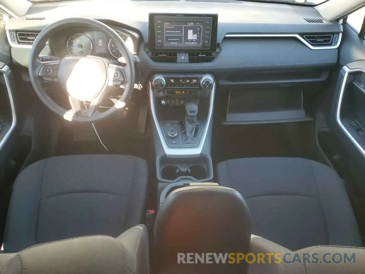 8 Photograph of a damaged car 2T3MWRFV7KW037472 TOYOTA RAV4 2019