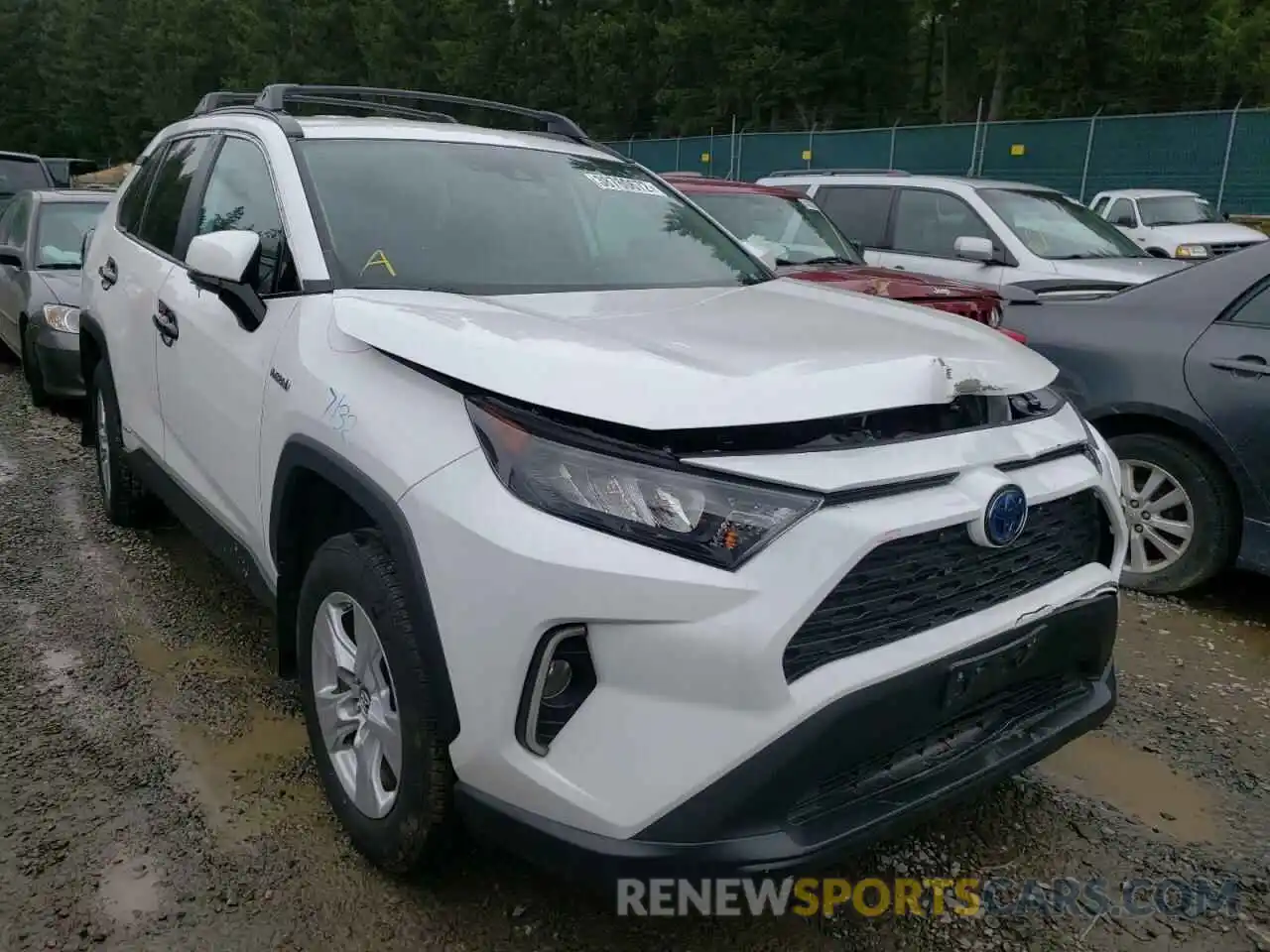 1 Photograph of a damaged car 2T3MWRFV8KW026688 TOYOTA RAV4 2019