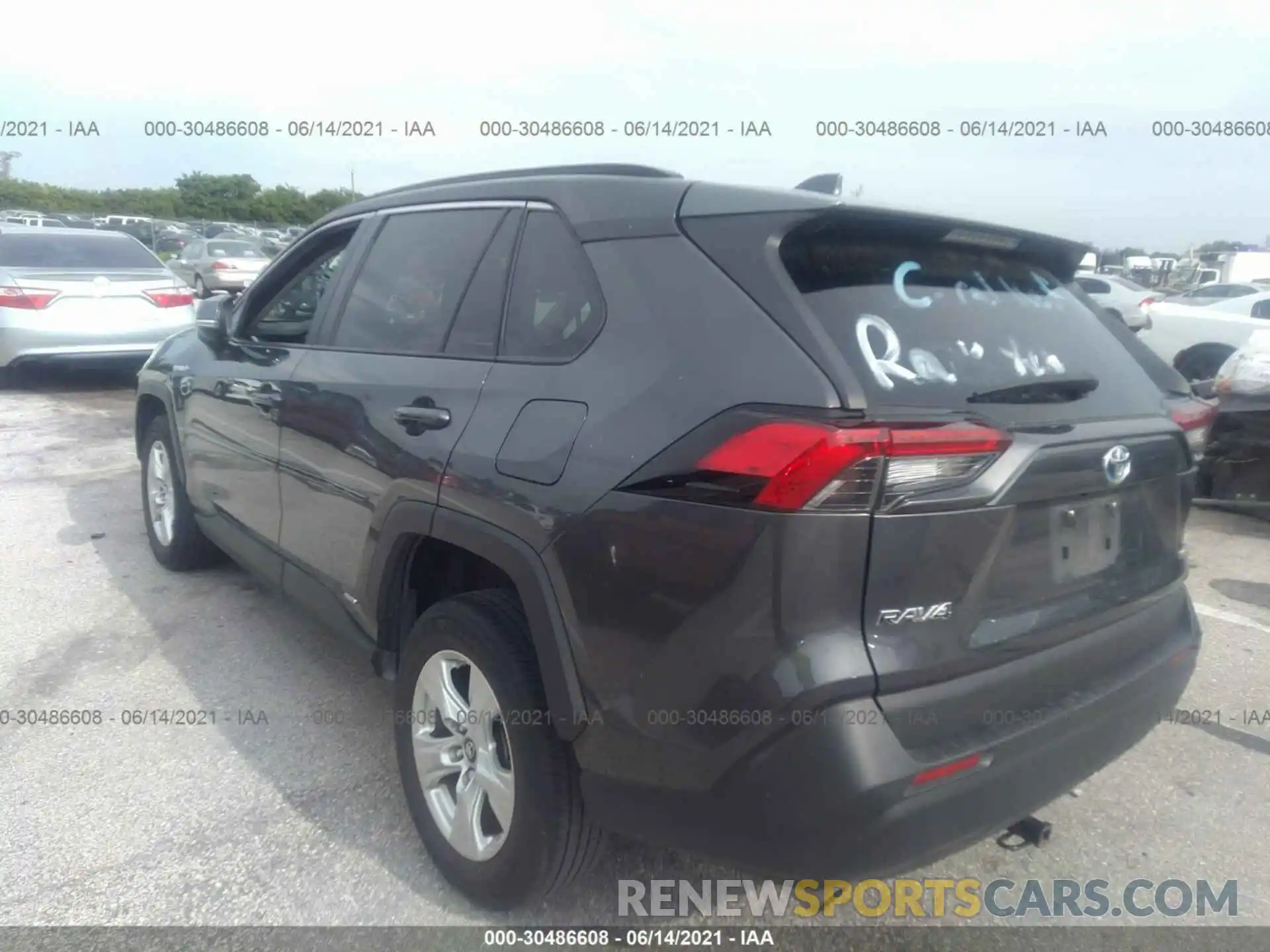 3 Photograph of a damaged car 2T3MWRFV8KW026707 TOYOTA RAV4 2019