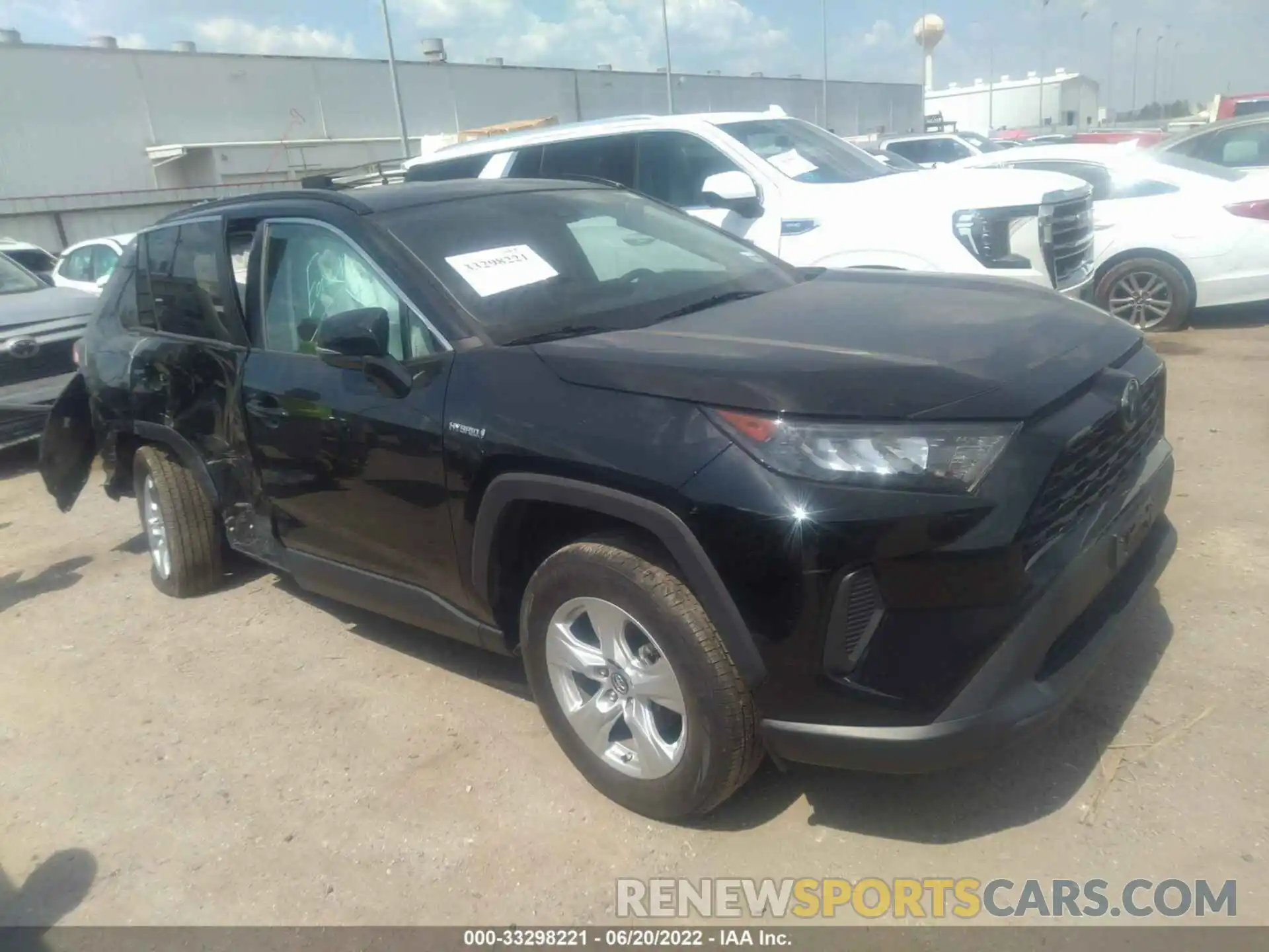 1 Photograph of a damaged car 2T3MWRFV8KW027422 TOYOTA RAV4 2019