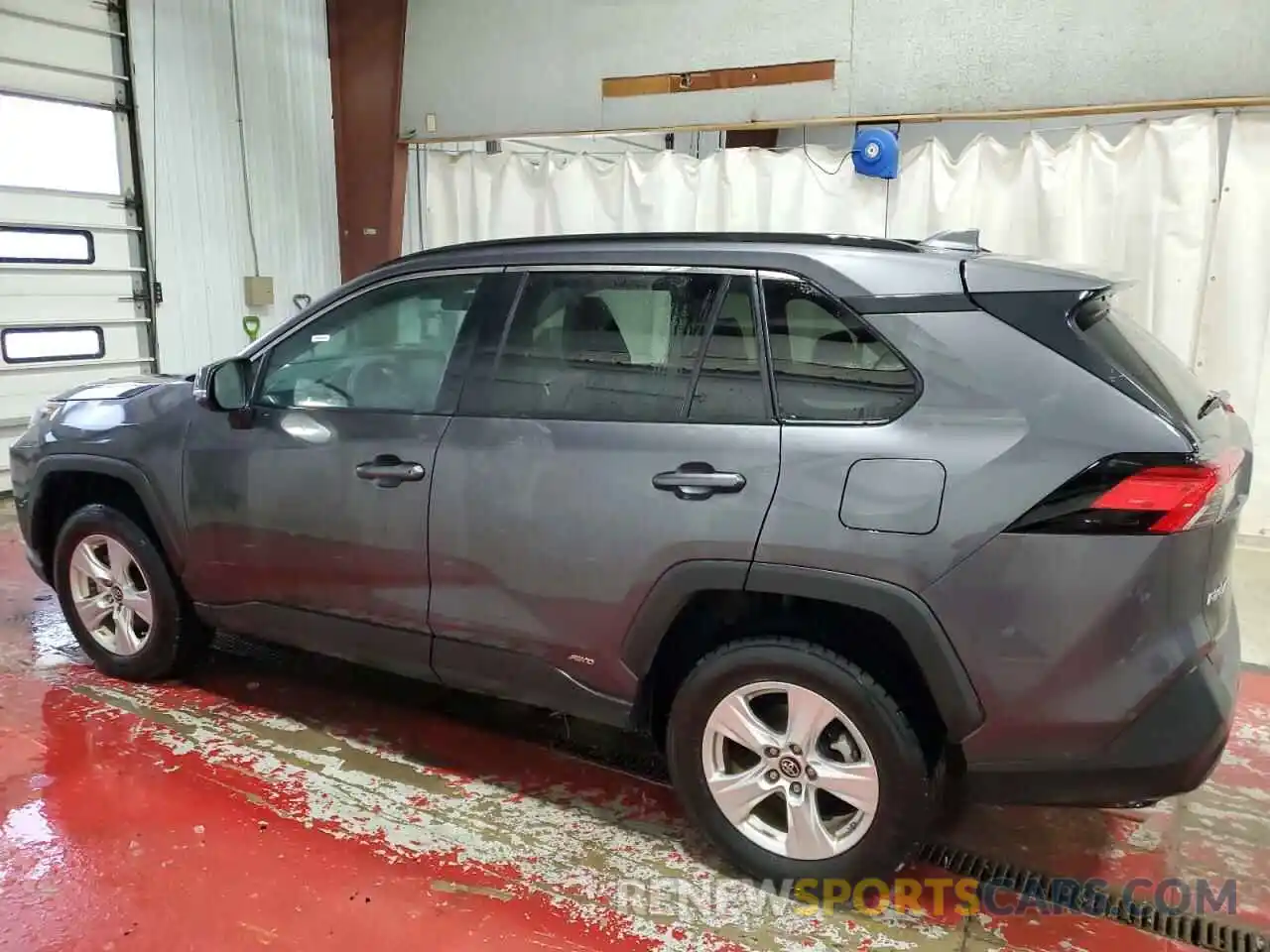 2 Photograph of a damaged car 2T3MWRFV8KW032961 TOYOTA RAV4 2019