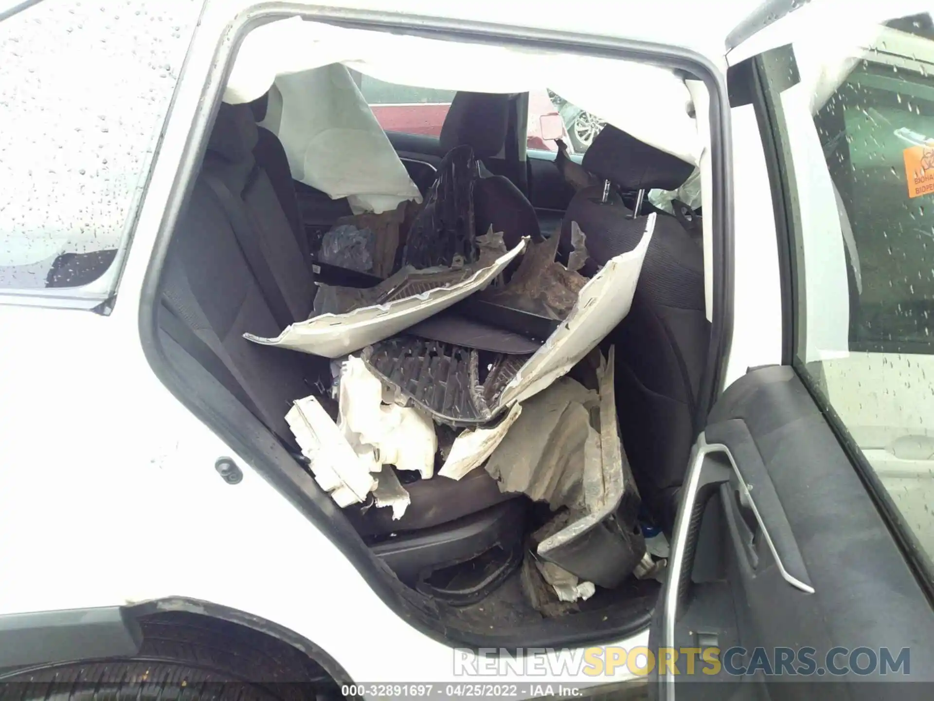 8 Photograph of a damaged car 2T3MWRFV8KW034984 TOYOTA RAV4 2019