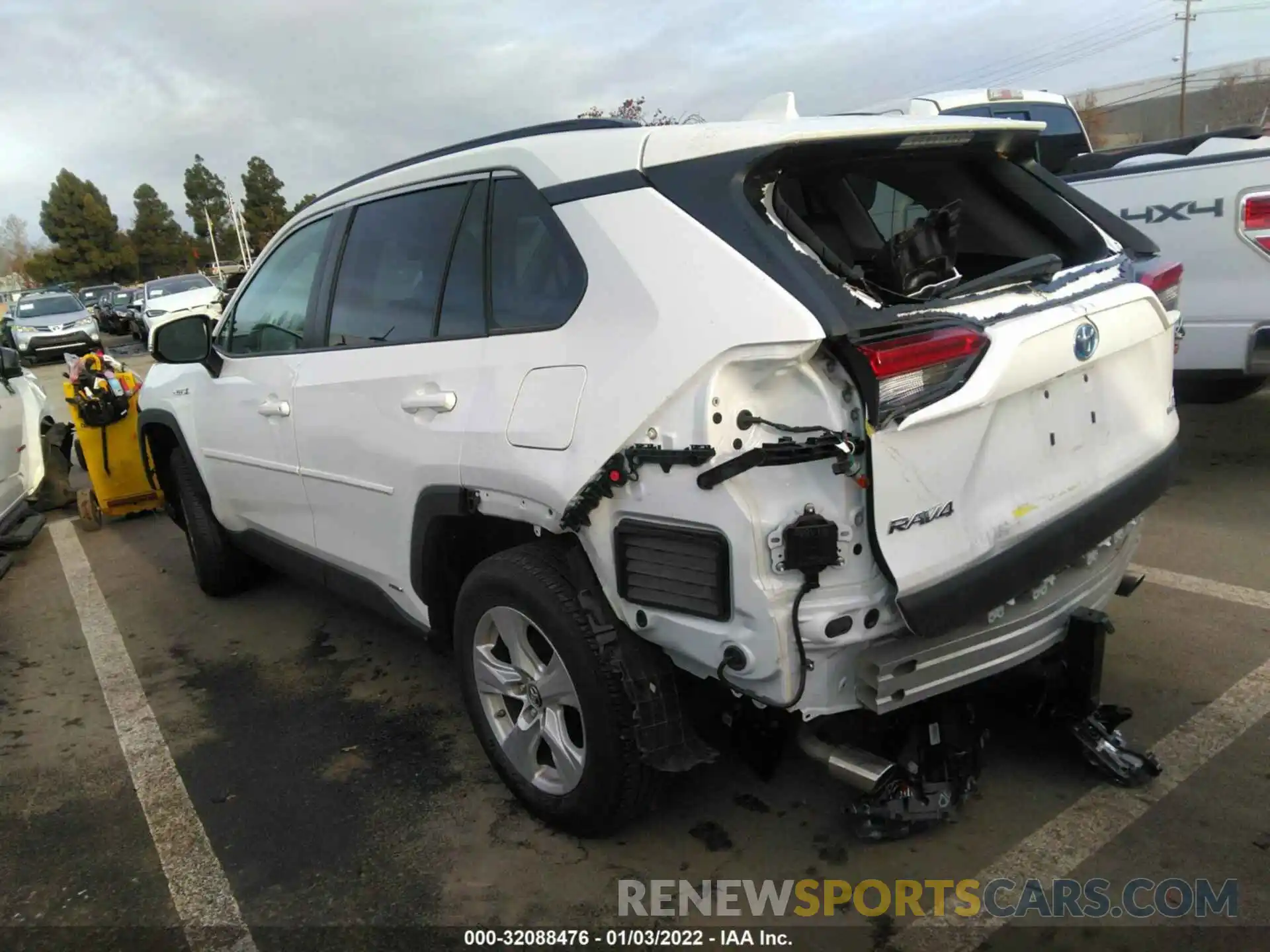 3 Photograph of a damaged car 2T3MWRFV9KW025209 TOYOTA RAV4 2019