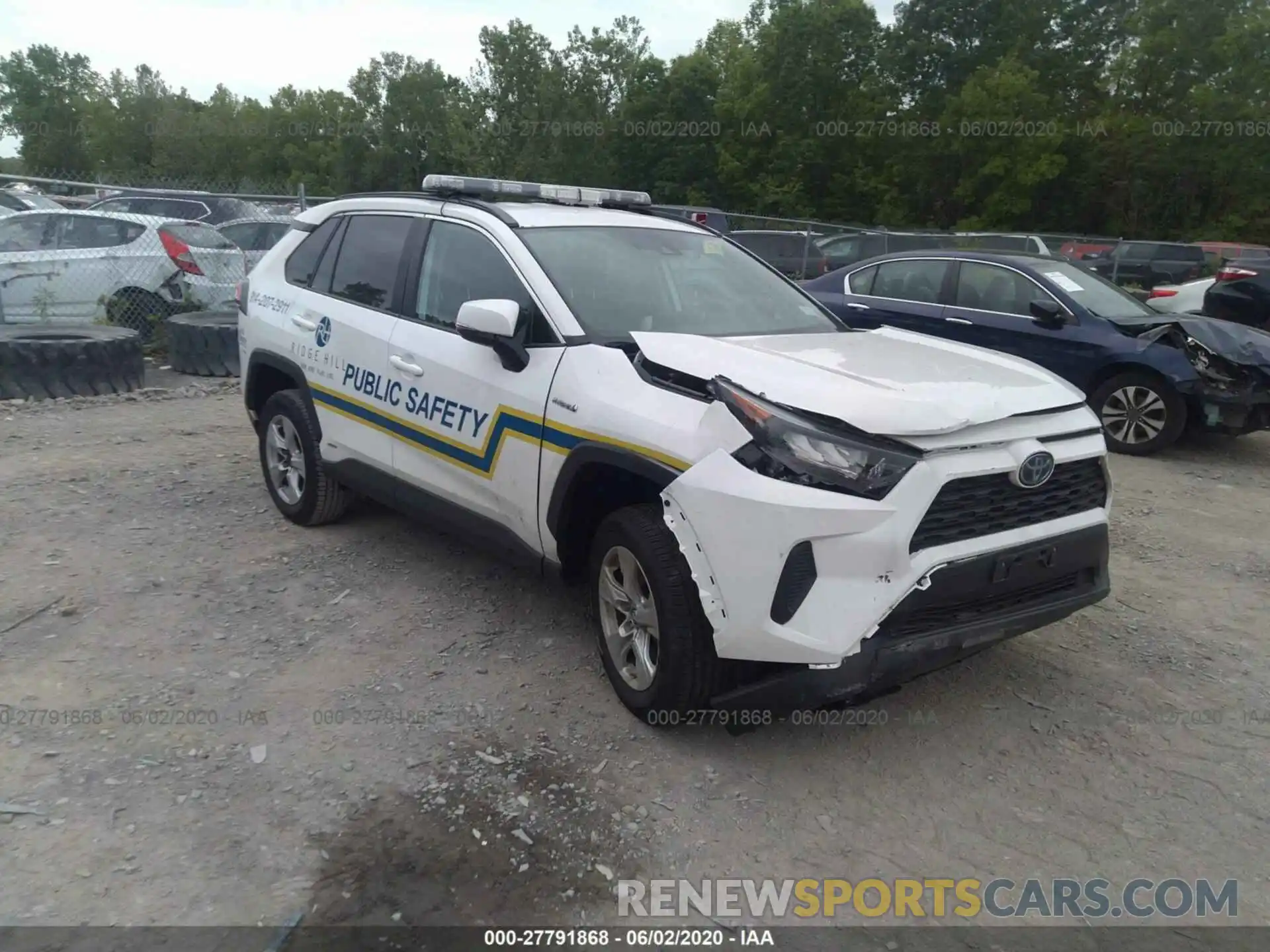 1 Photograph of a damaged car 2T3MWRFV9KW026912 TOYOTA RAV4 2019