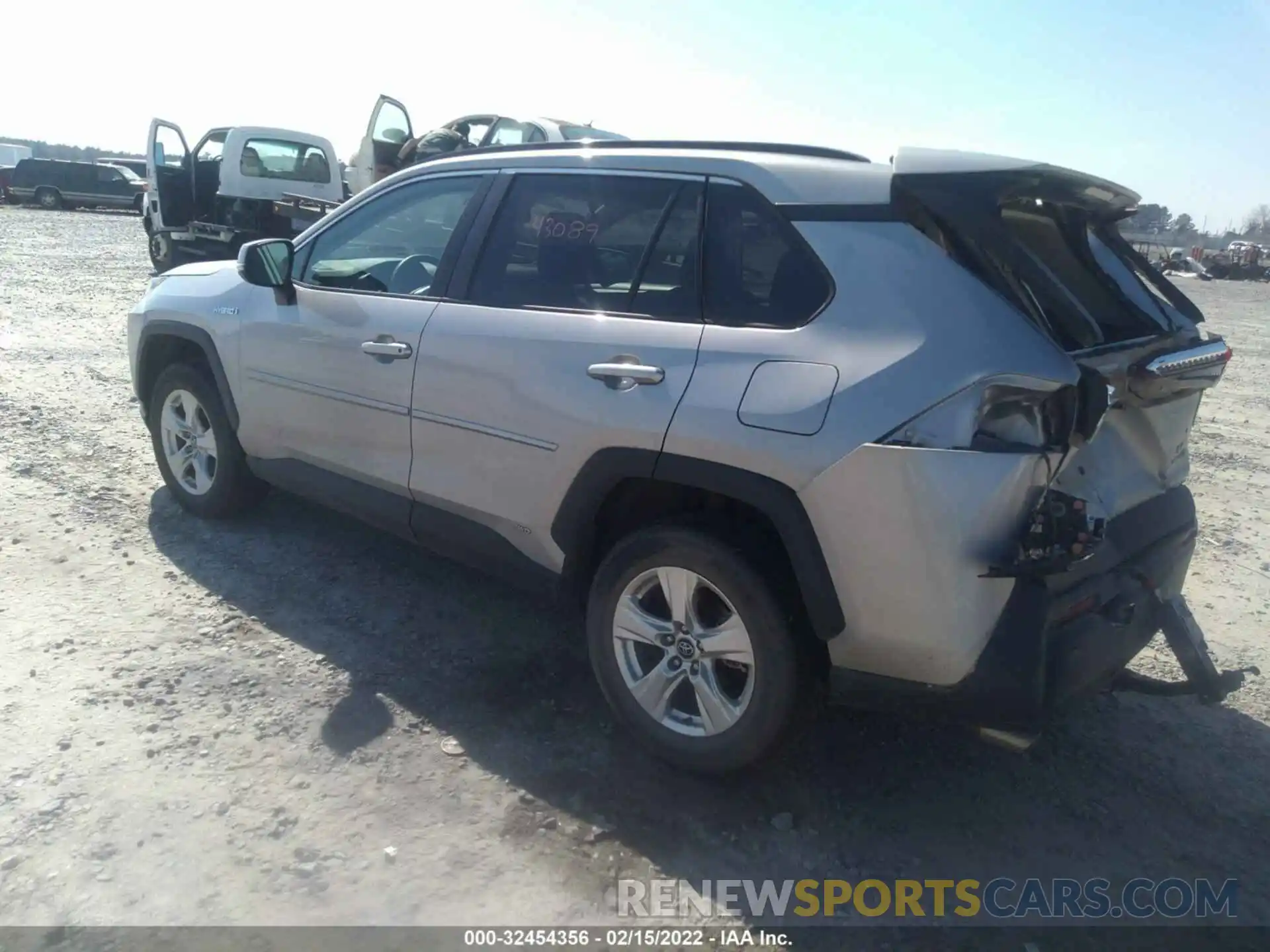 3 Photograph of a damaged car 2T3MWRFVXKW024702 TOYOTA RAV4 2019