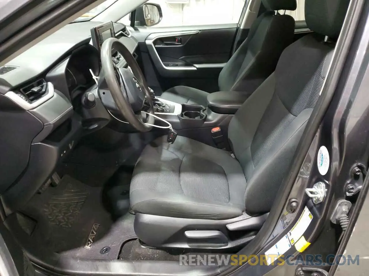 7 Photograph of a damaged car 2T3MWRFVXKW034713 TOYOTA RAV4 2019