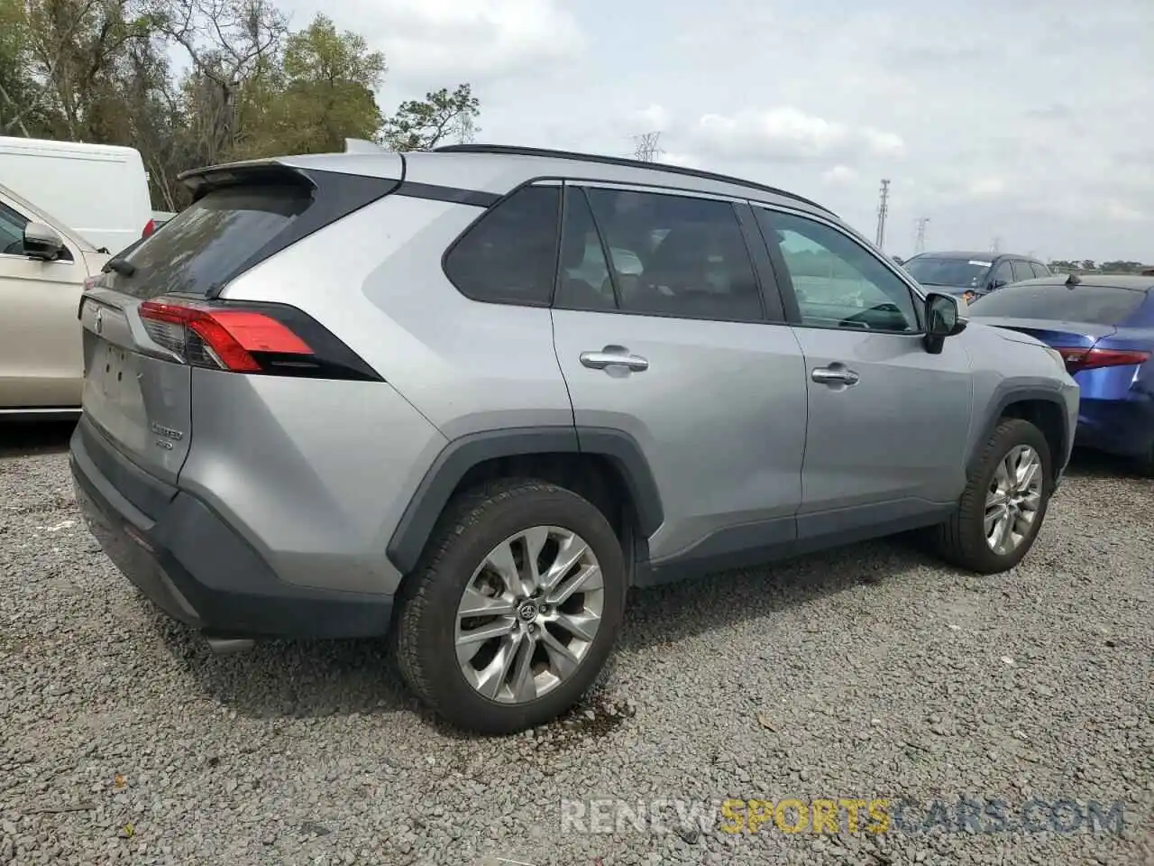 3 Photograph of a damaged car 2T3N1RFV1KC045751 TOYOTA RAV4 2019