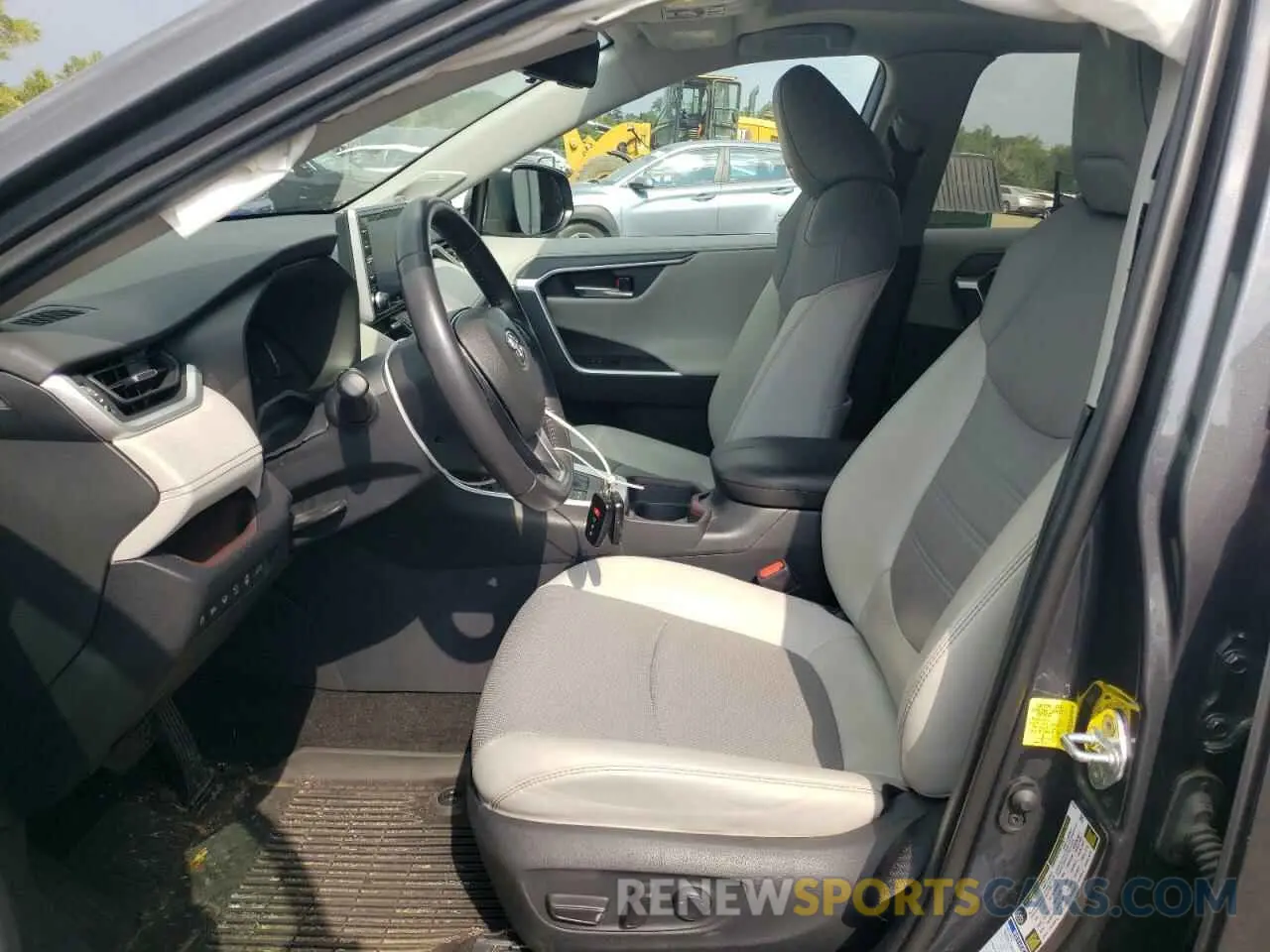 7 Photograph of a damaged car 2T3N1RFV1KW016779 TOYOTA RAV4 2019