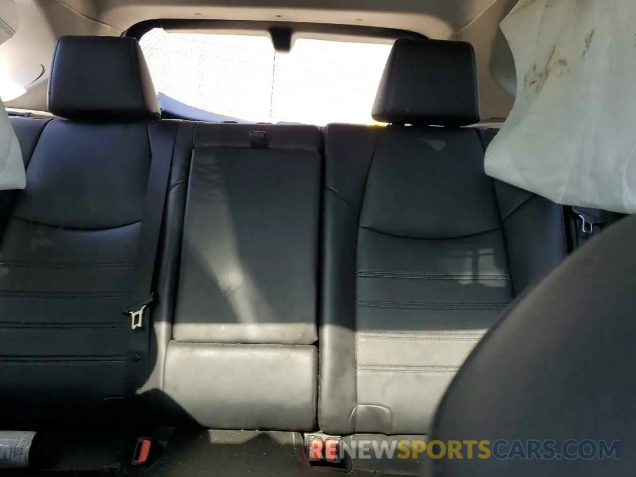 10 Photograph of a damaged car 2T3N1RFV2KW017410 TOYOTA RAV4 2019