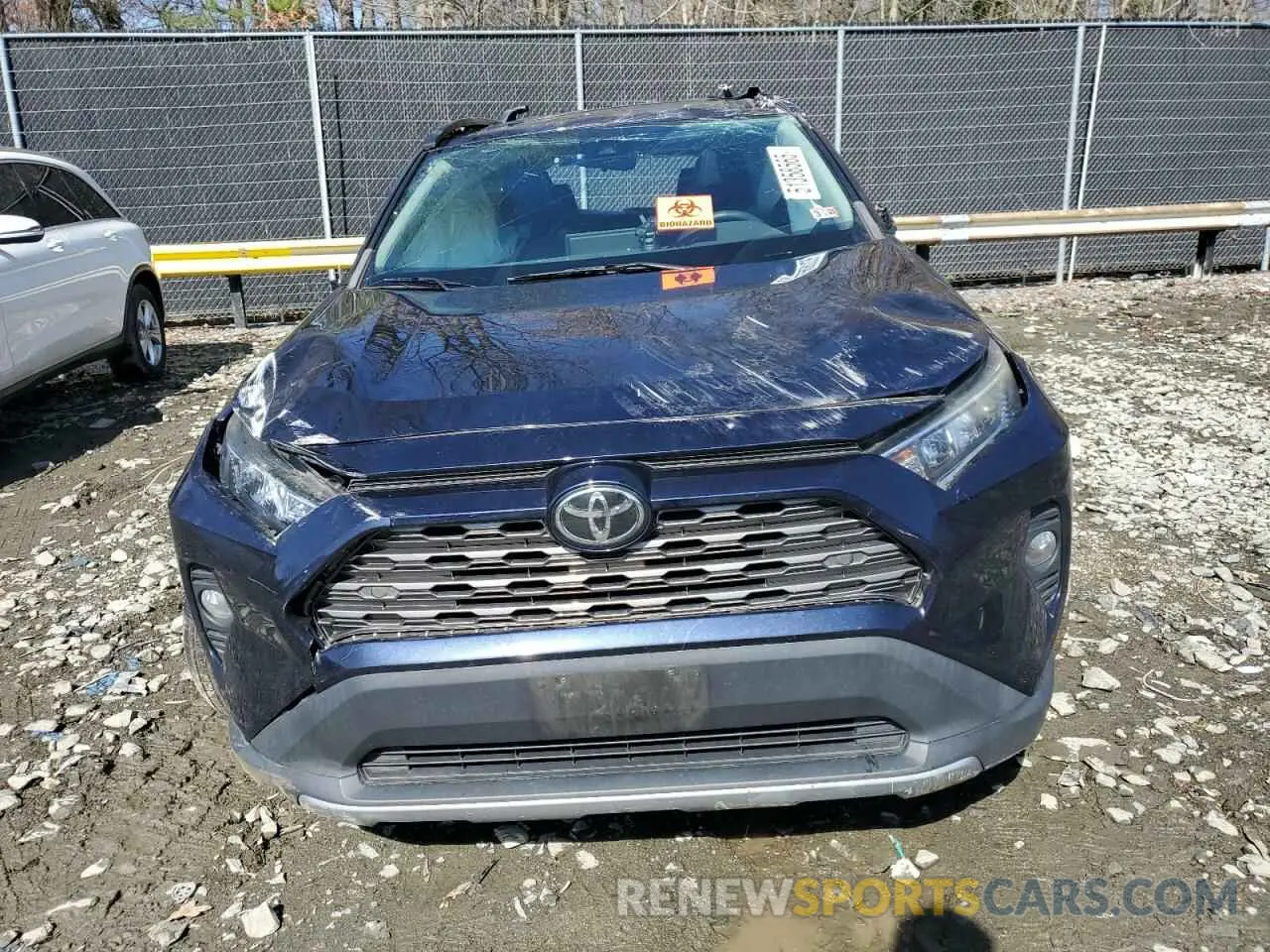 5 Photograph of a damaged car 2T3N1RFV2KW017410 TOYOTA RAV4 2019