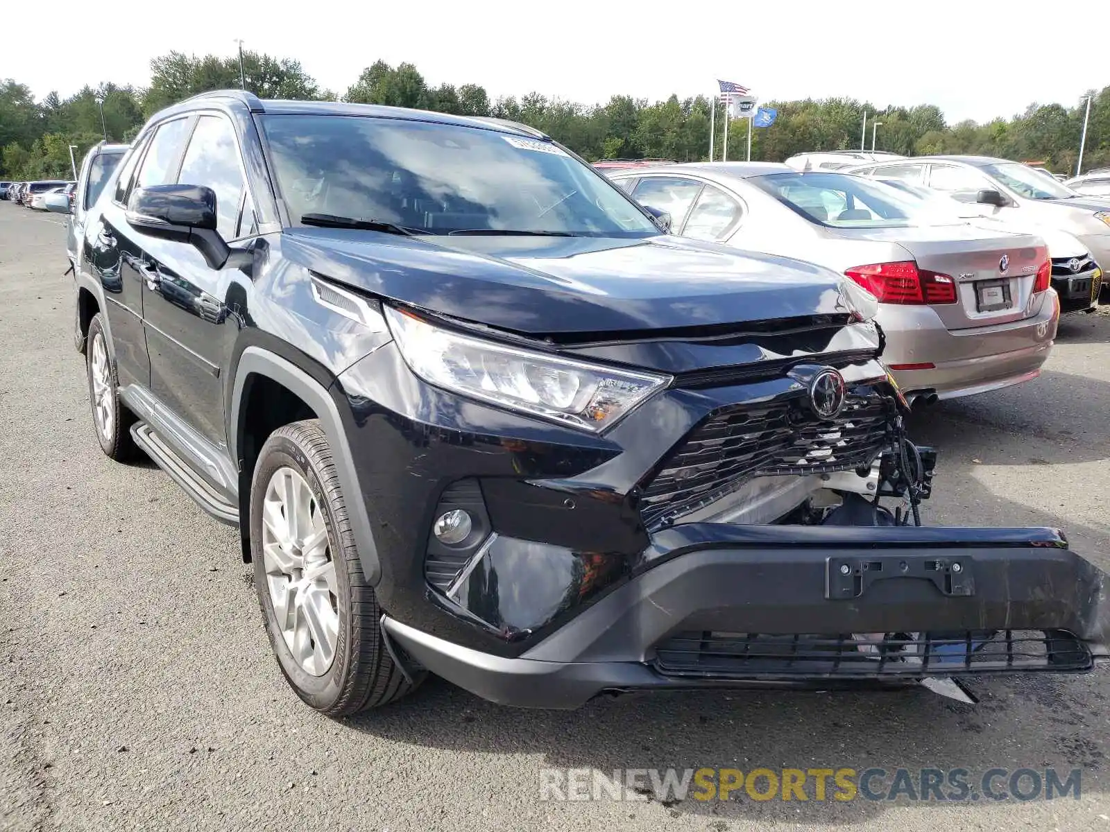 1 Photograph of a damaged car 2T3N1RFV3KC035867 TOYOTA RAV4 2019