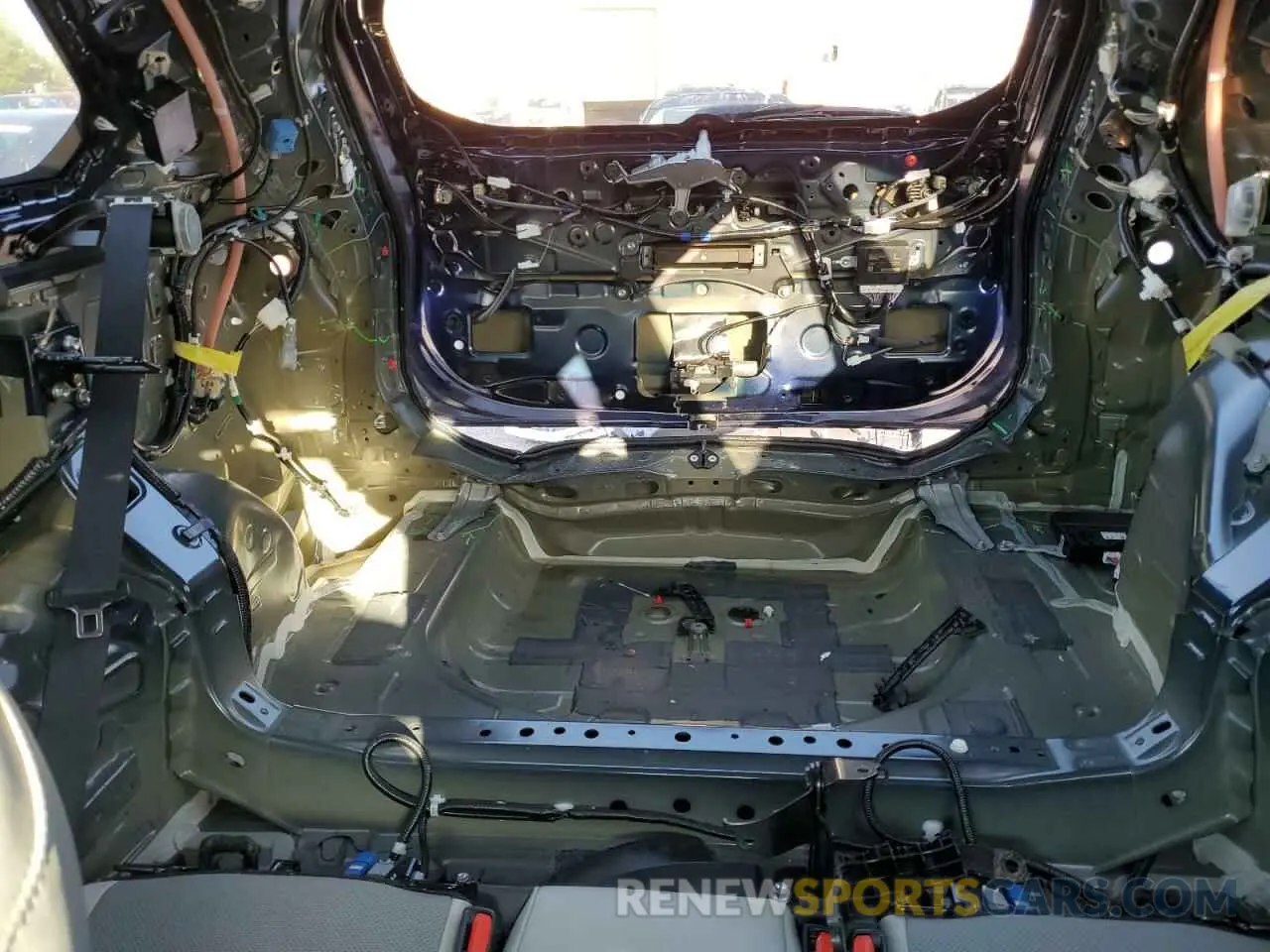 10 Photograph of a damaged car 2T3N1RFV3KC044892 TOYOTA RAV4 2019