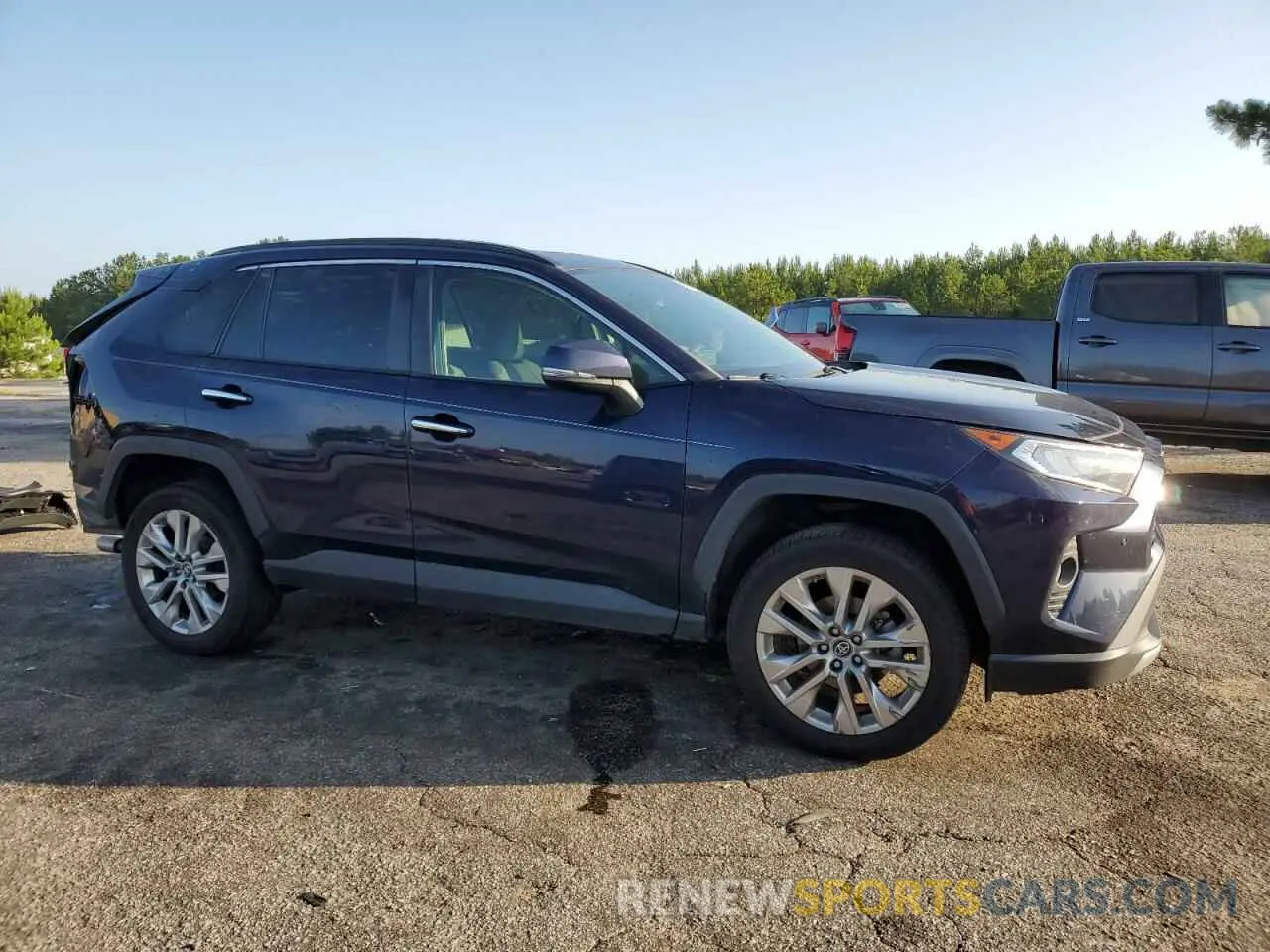 4 Photograph of a damaged car 2T3N1RFV3KC044892 TOYOTA RAV4 2019