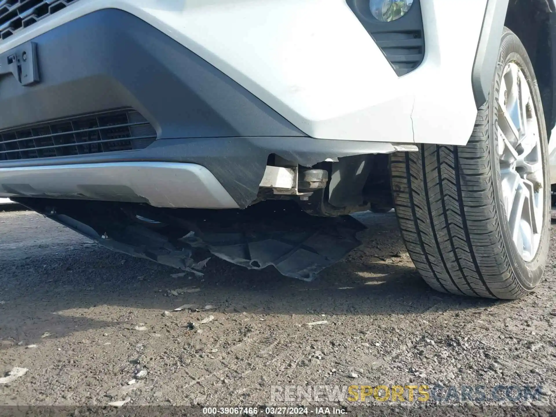 12 Photograph of a damaged car 2T3N1RFV3KW009218 TOYOTA RAV4 2019