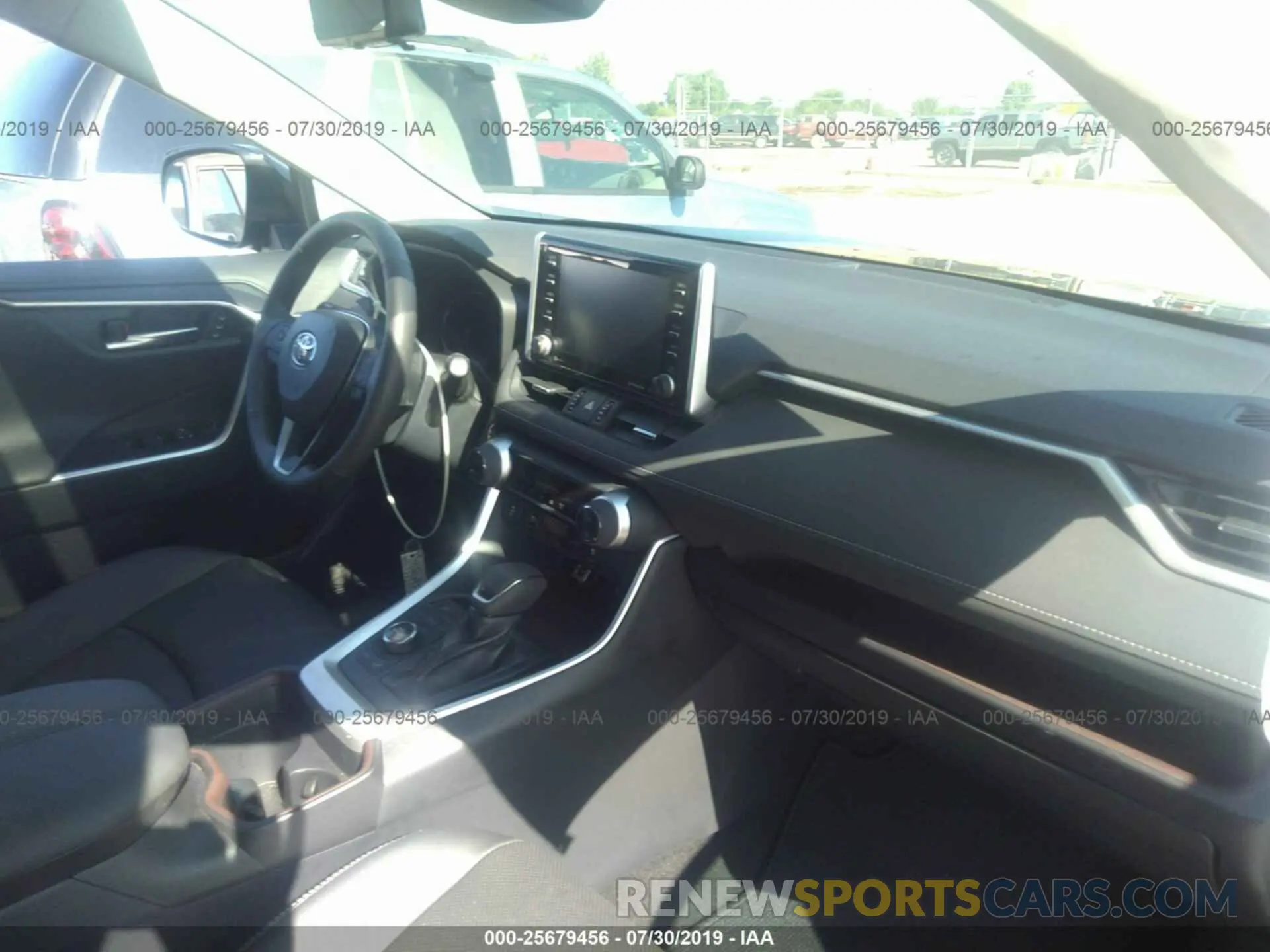 5 Photograph of a damaged car 2T3N1RFV4KC015630 TOYOTA RAV4 2019