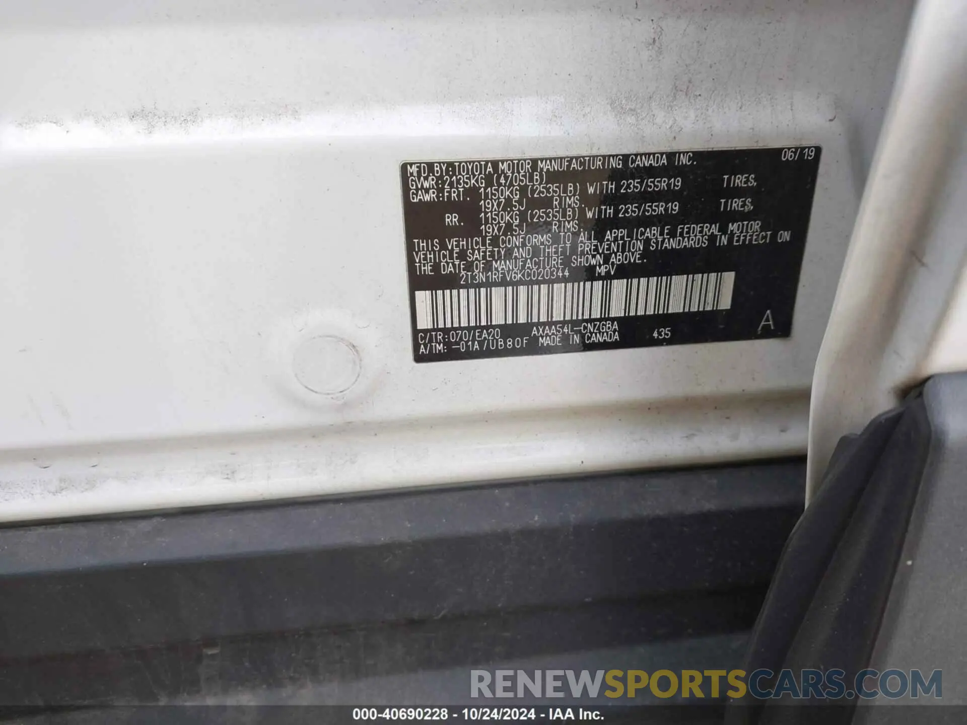 9 Photograph of a damaged car 2T3N1RFV6KC020344 TOYOTA RAV4 2019