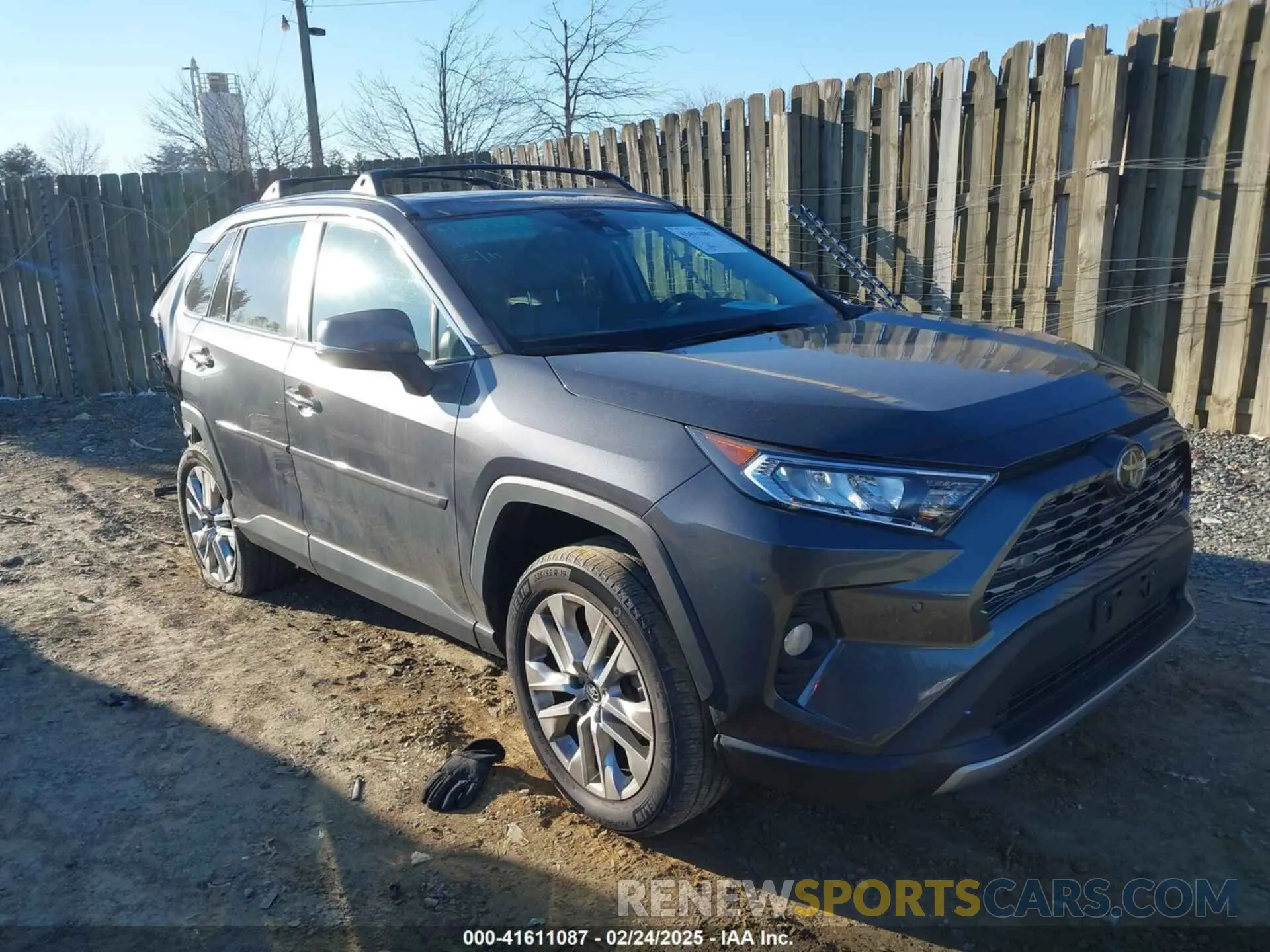1 Photograph of a damaged car 2T3N1RFV8KC036349 TOYOTA RAV4 2019