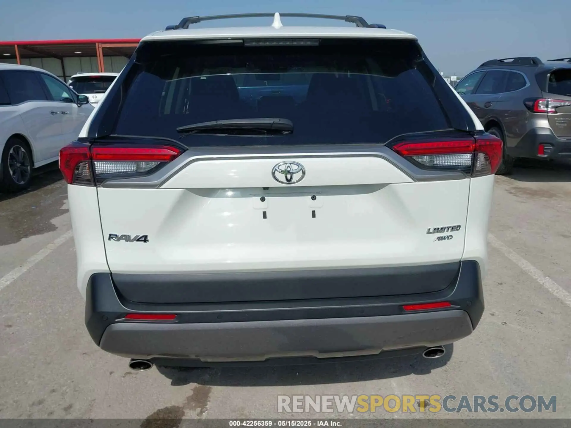16 Photograph of a damaged car 2T3N1RFV8KC054091 TOYOTA RAV4 2019