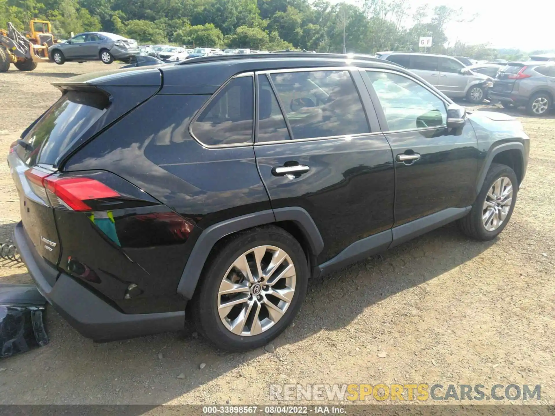 4 Photograph of a damaged car 2T3N1RFV8KW008579 TOYOTA RAV4 2019