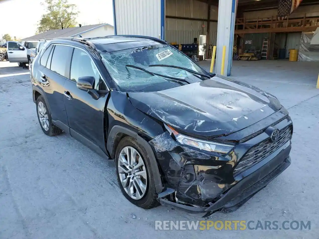 1 Photograph of a damaged car 2T3N1RFV8KW078650 TOYOTA RAV4 2019