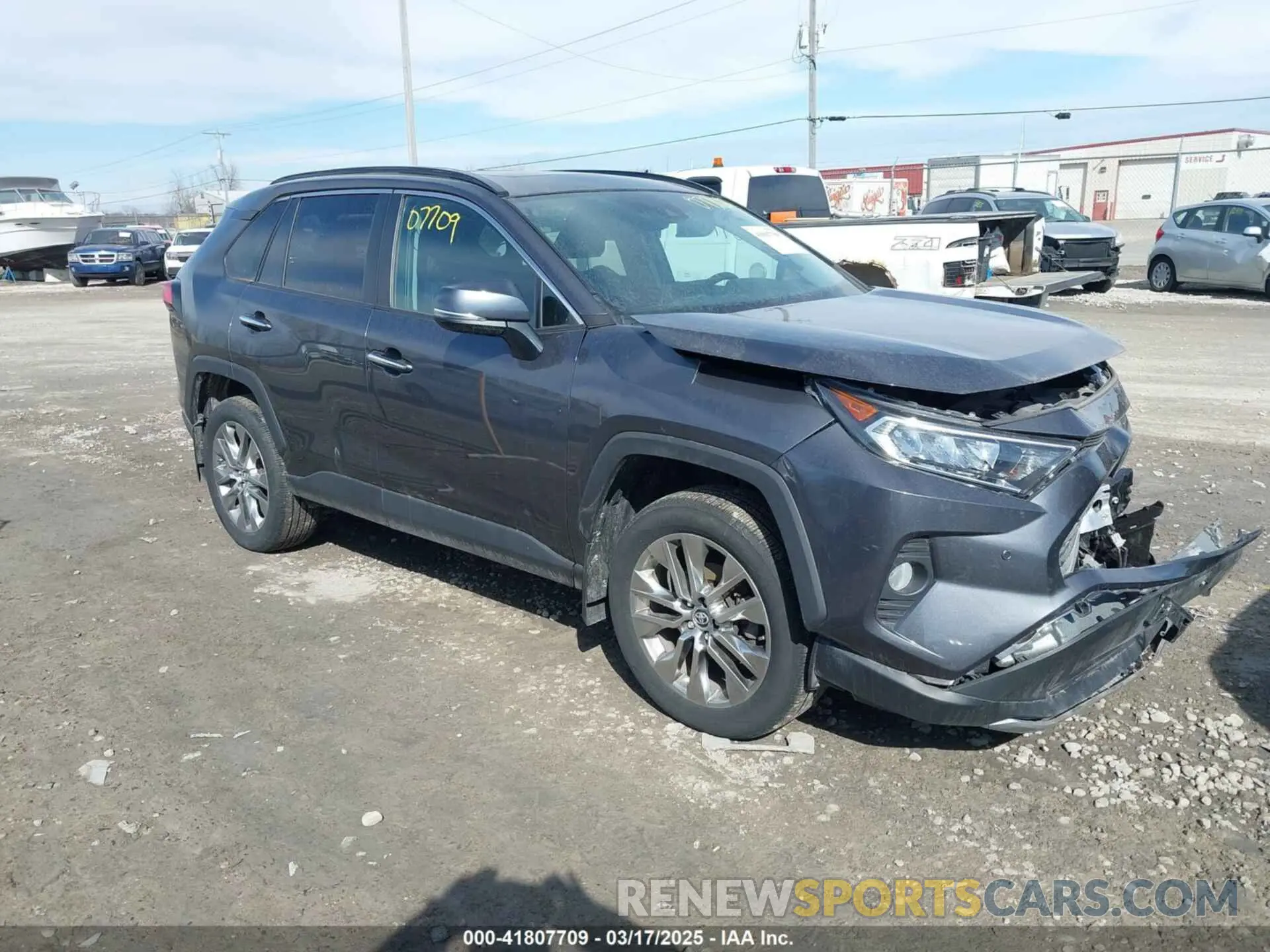 1 Photograph of a damaged car 2T3N1RFV9KW078334 TOYOTA RAV4 2019